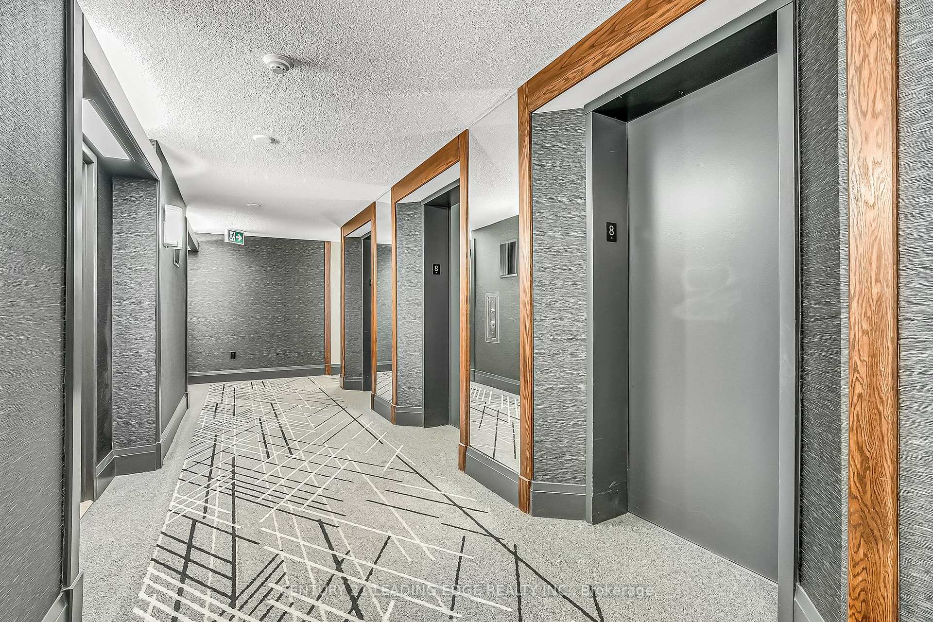 3 Bedrooms Condo at 705 King, Toronto For sale
