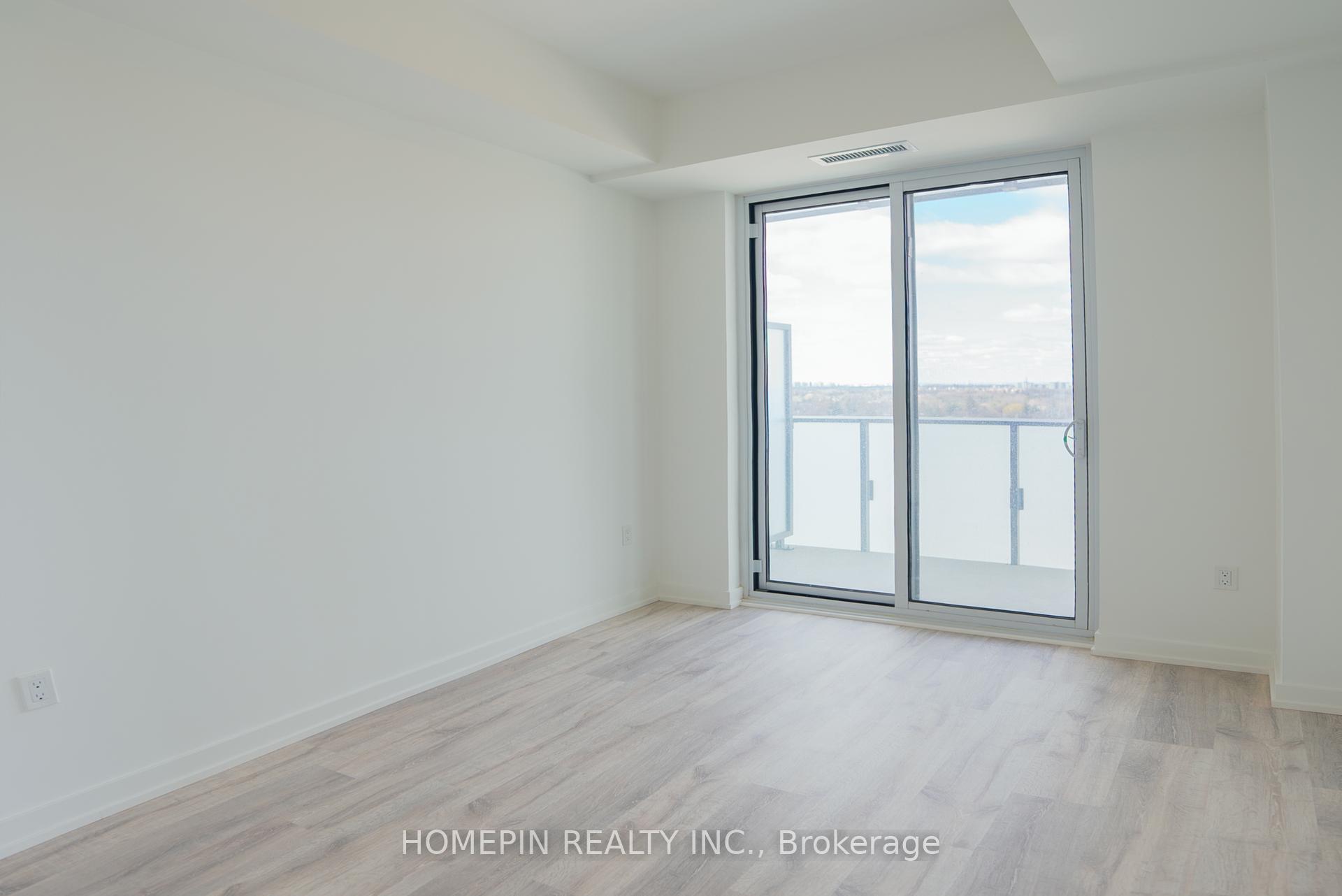 2 Bedrooms Condo at 8 Olympic Garden,  Toronto For sale