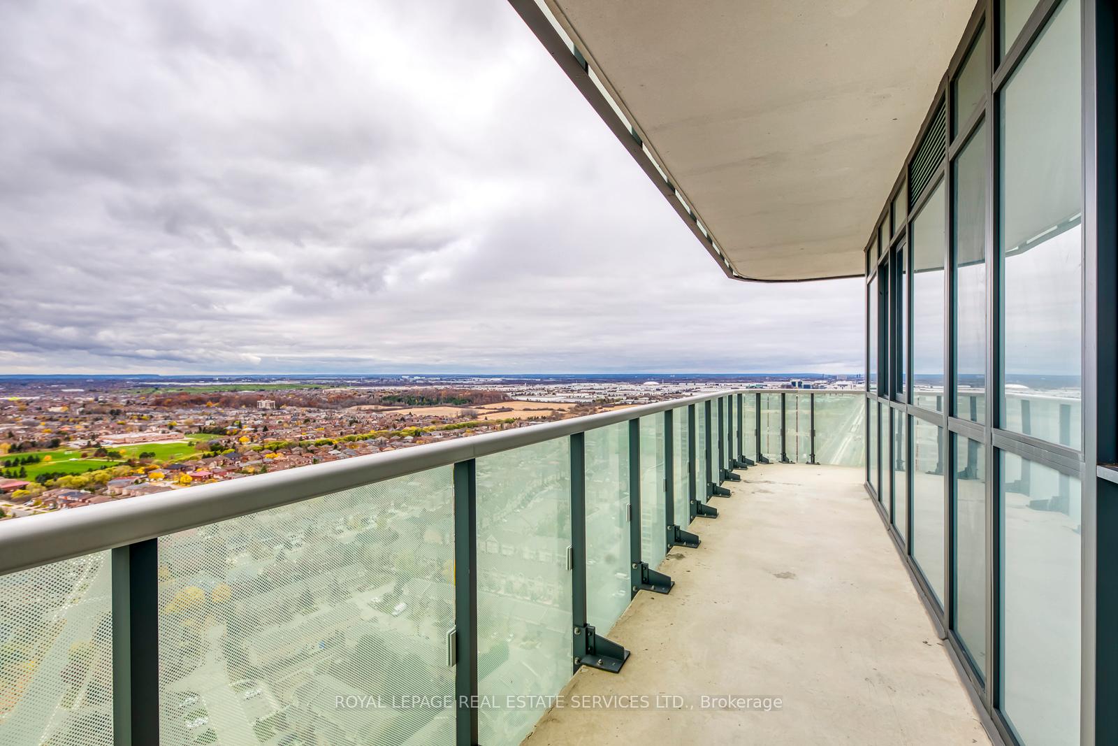 2 Bedrooms Condo at 8 Nahani Way,  Mississauga For sale