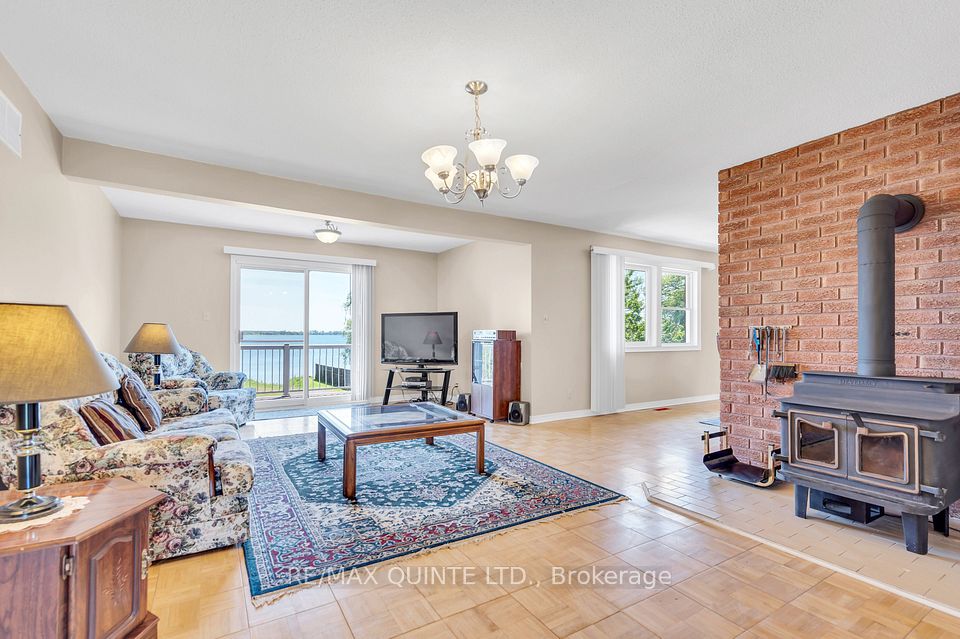 132 HISCOCK SHORES Road, Prince Edward County, ON K0K 1L0