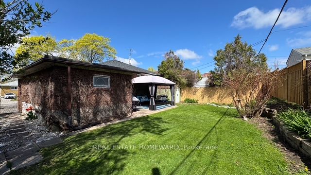 19 Independence Drive, Toronto, ON M1K 3R7