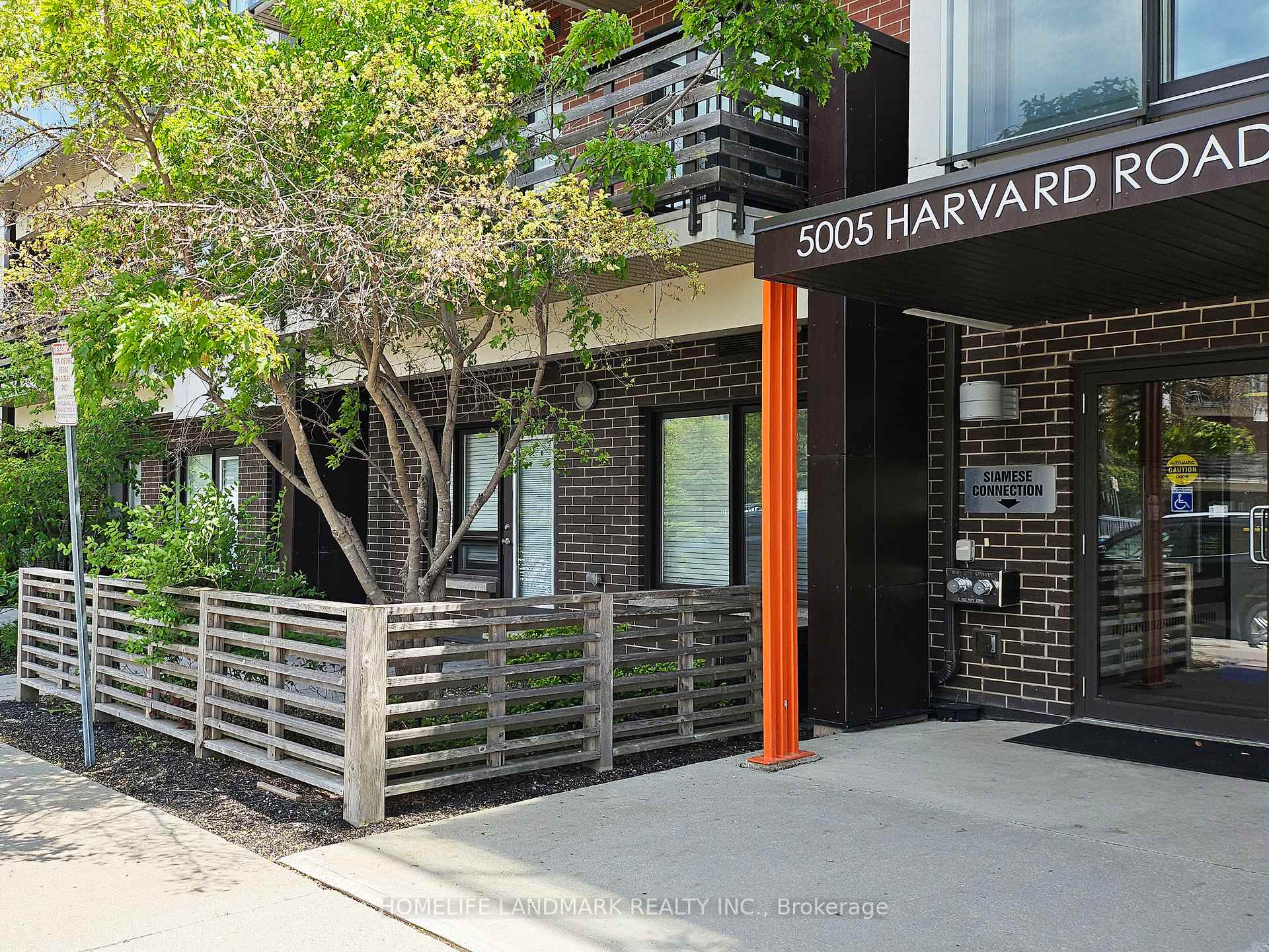 1 Bedroom Condo at 5005 Harvard, Mississauga For sale
