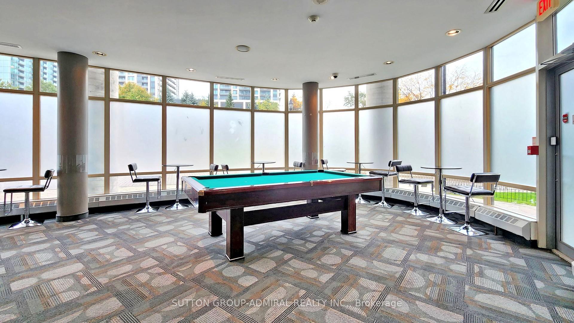 1 Bedroom Condo at 15 Windermere, Toronto For sale