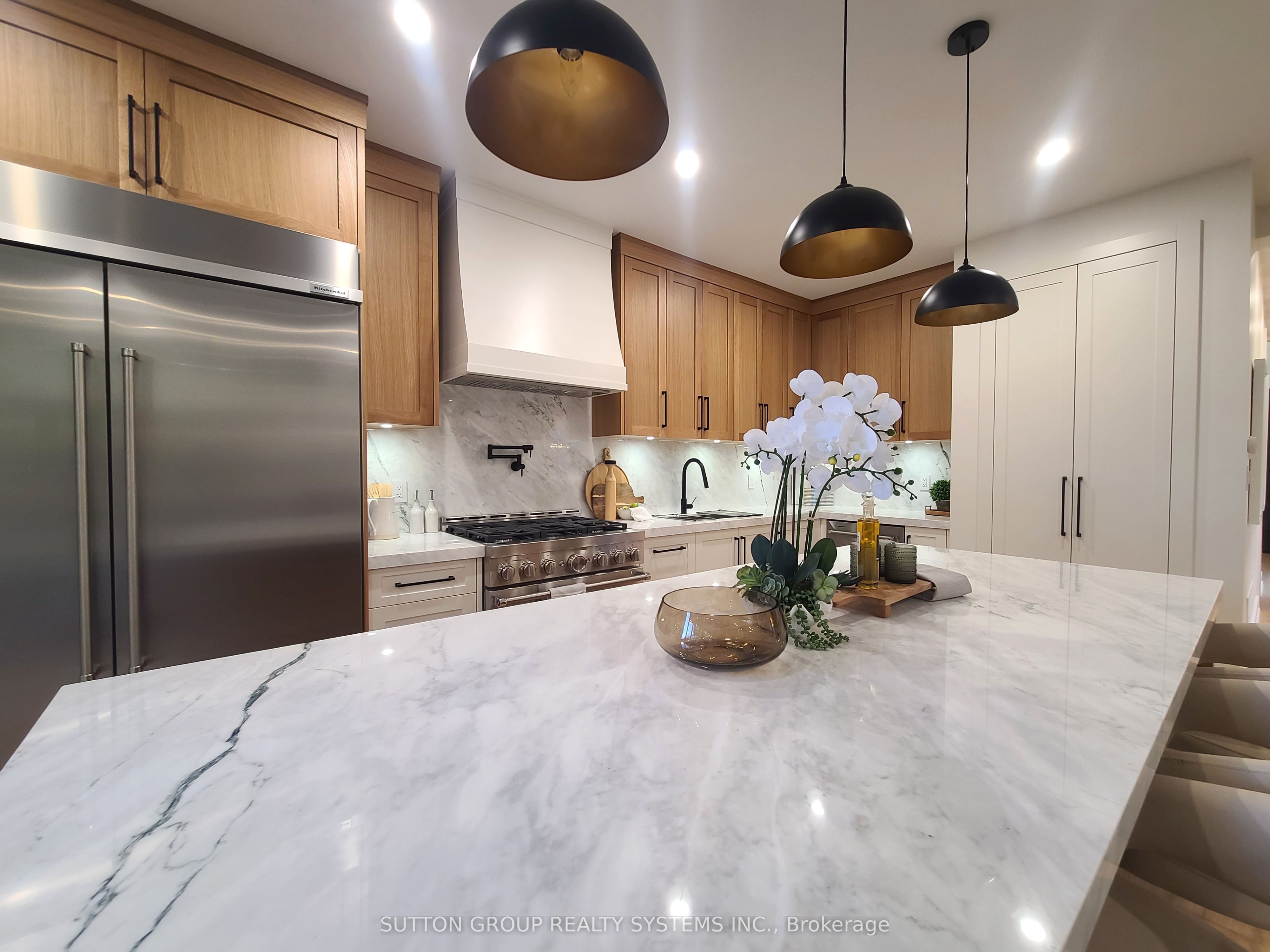 21 South Kingsway