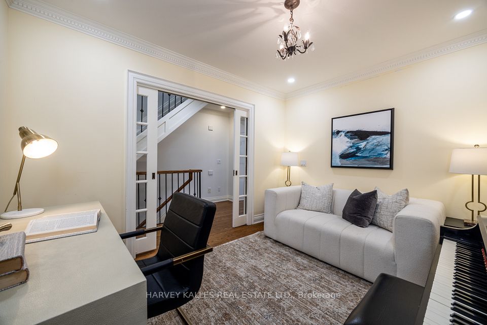 537 Deloraine Avenue