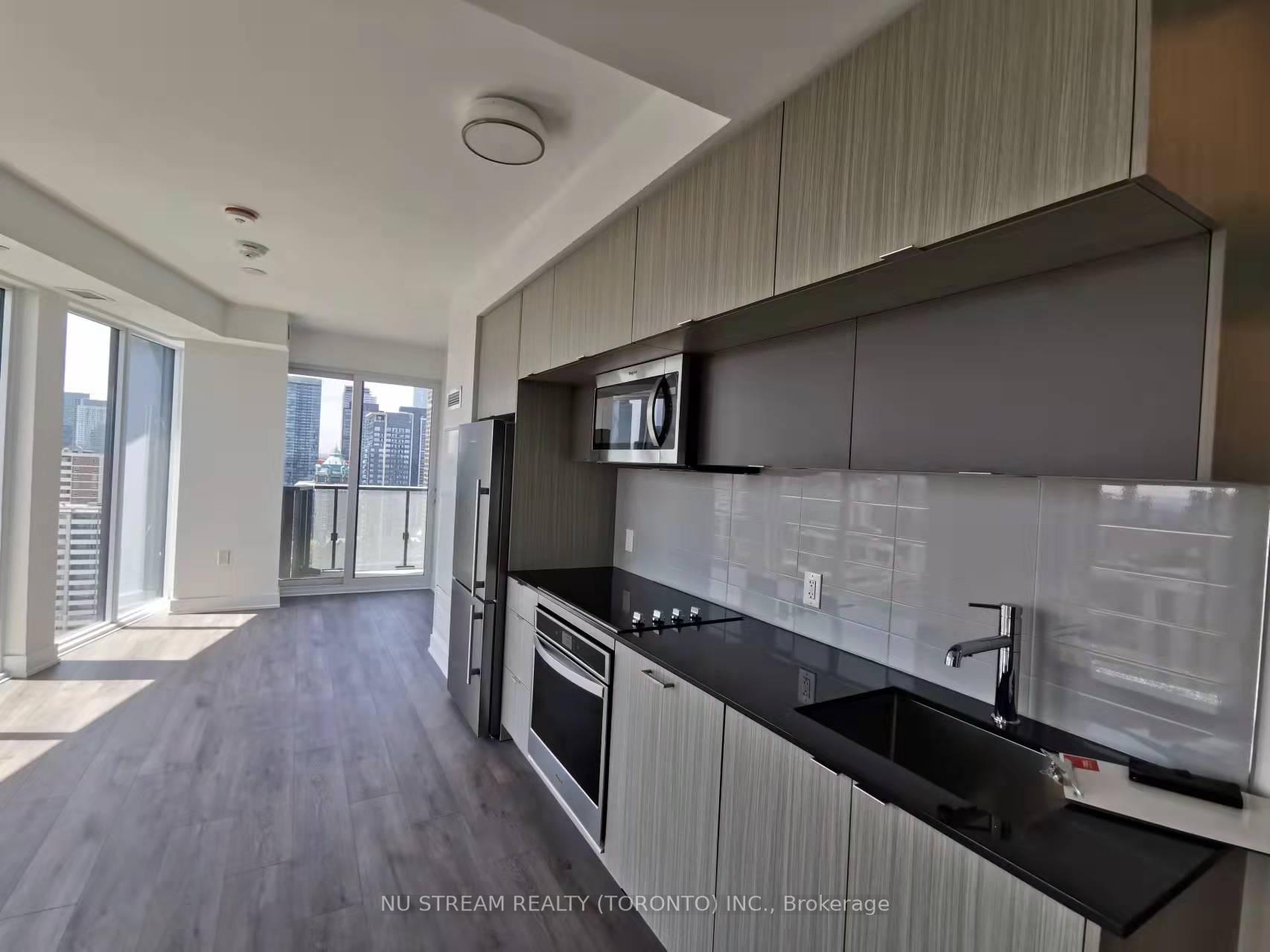 2 Bedrooms Condo at 575 Bloor,  Toronto For sale