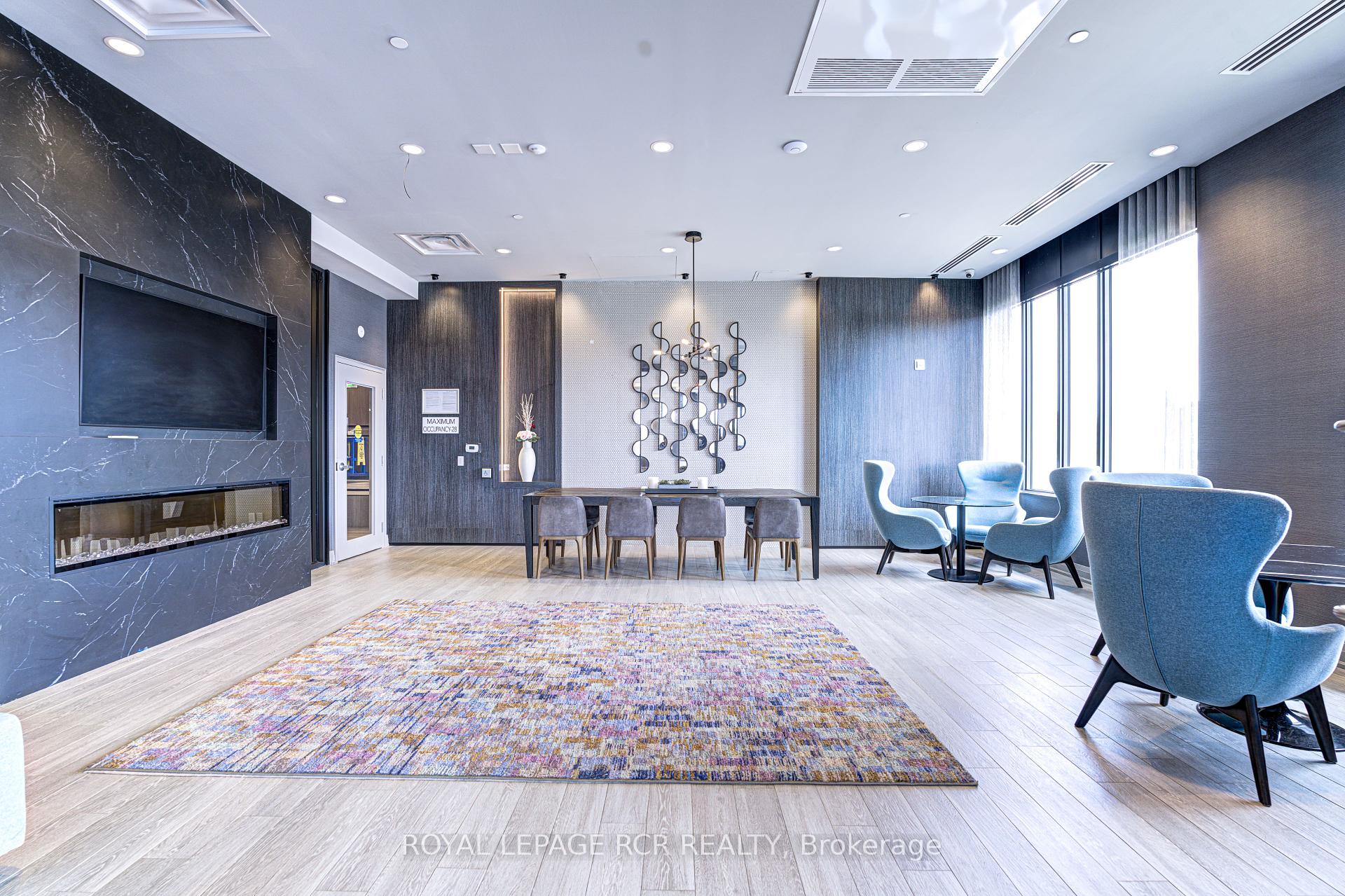 1 Bedroom Condo at 95 Dundas, Oakville For sale