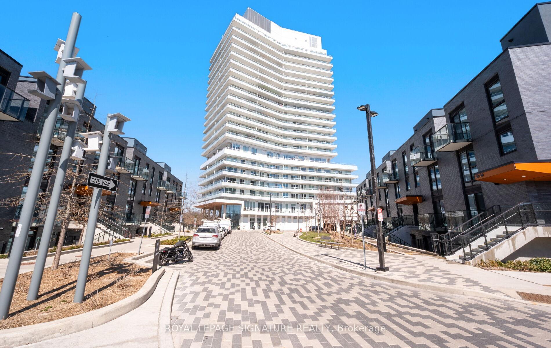 3 Bedrooms Condo at 20 Brin, Toronto For sale