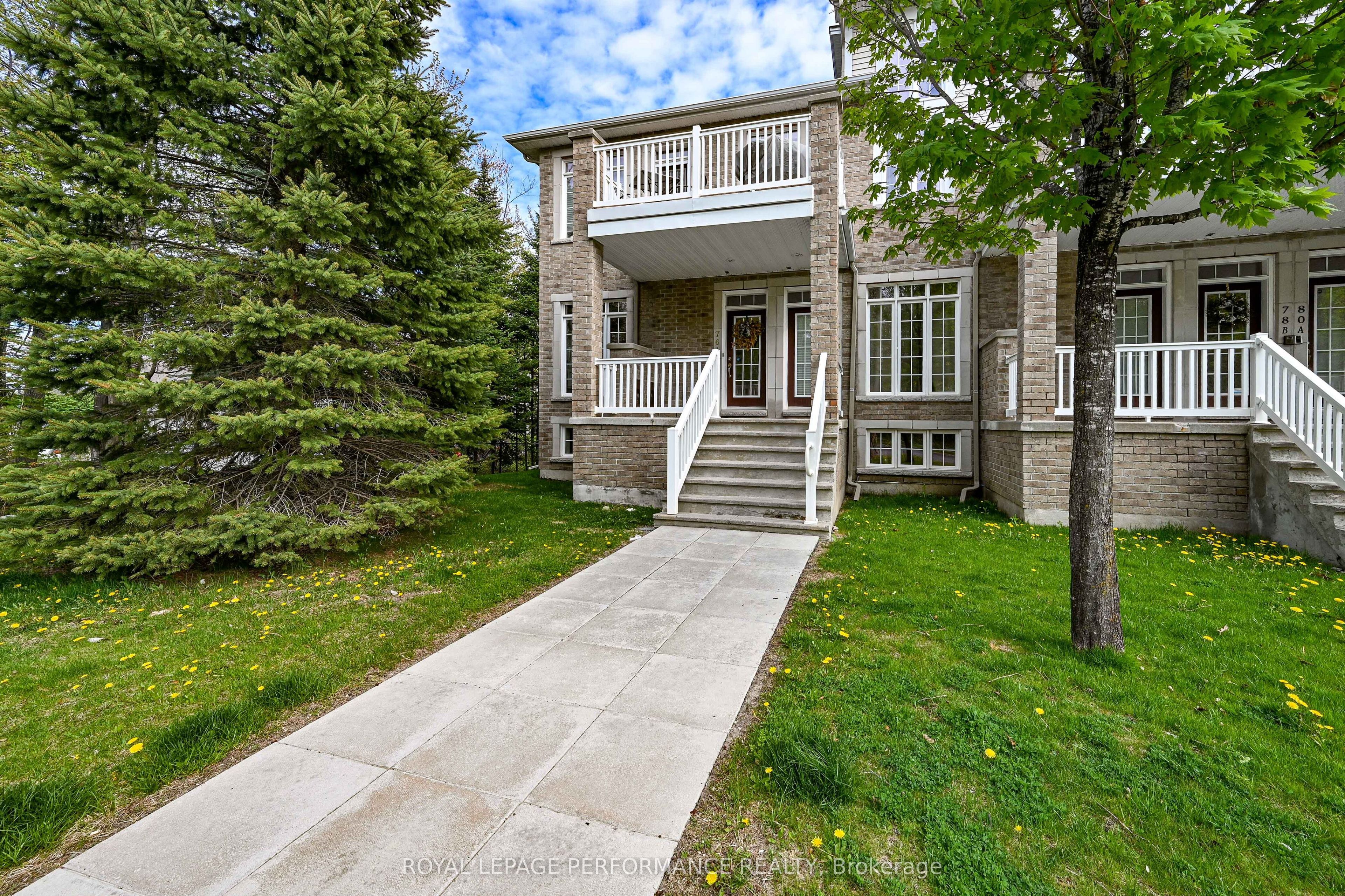 76 Stonehaven Drive, #A