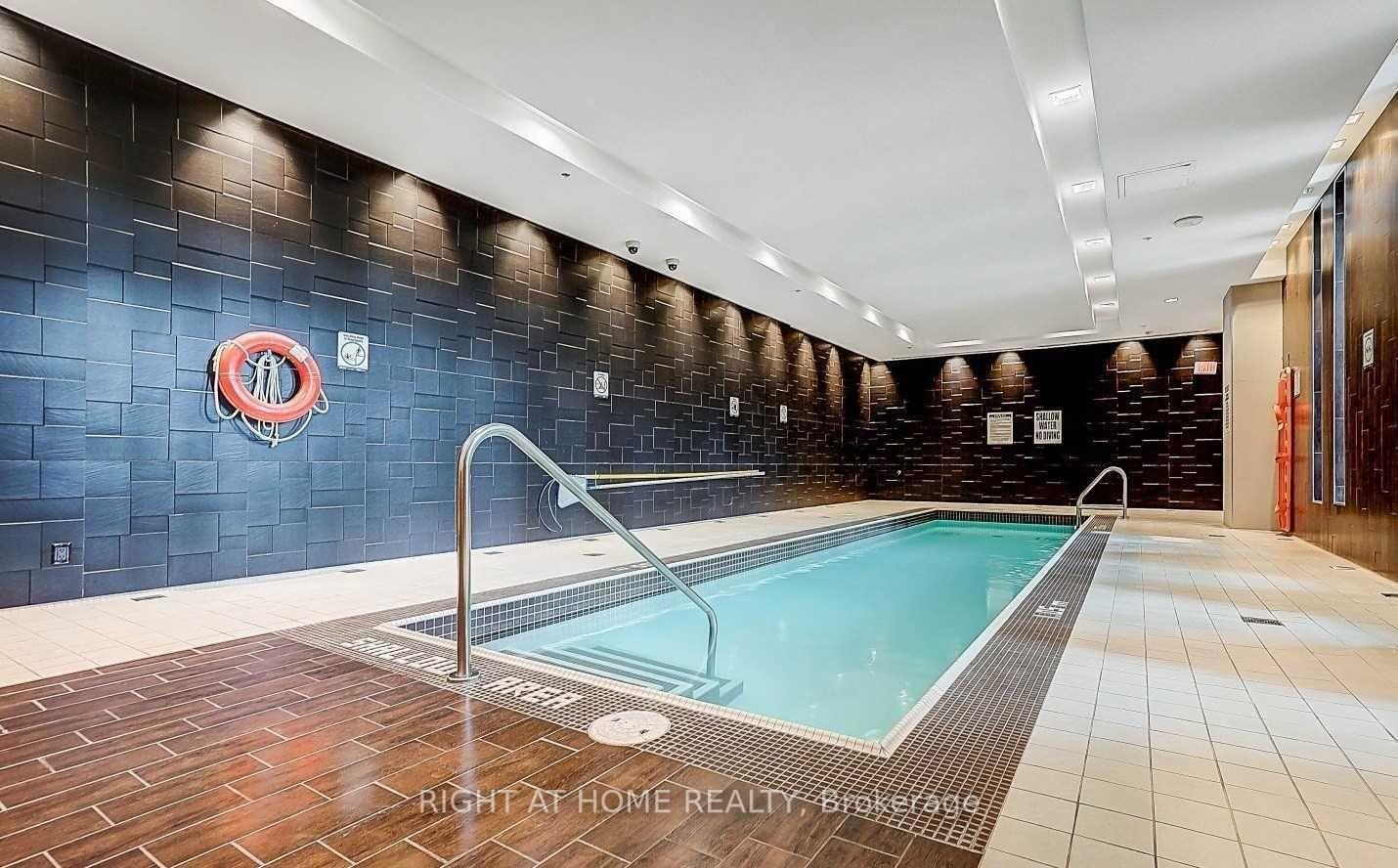 3 Bedrooms Condo at 35 Brian Peck, Toronto For sale