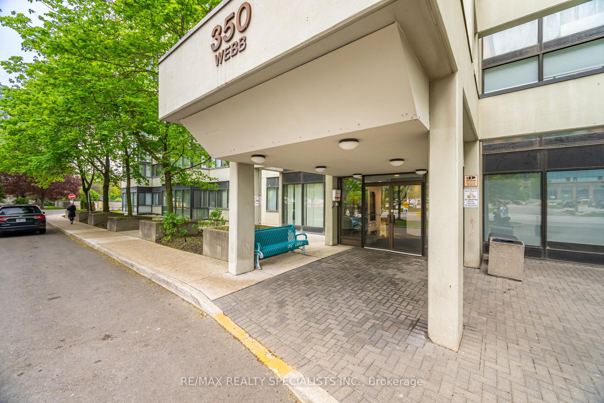 3 Bedrooms Co-op at 350 Webb, Mississauga For sale