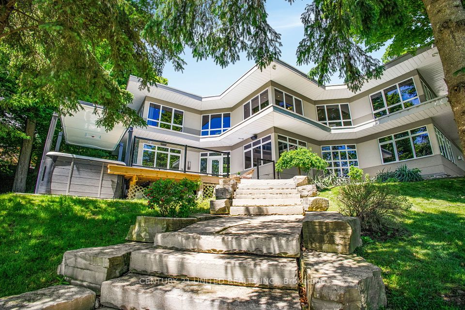75 Darling Drive