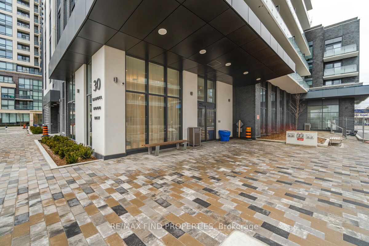 30 Samuel Wood Way, #1002