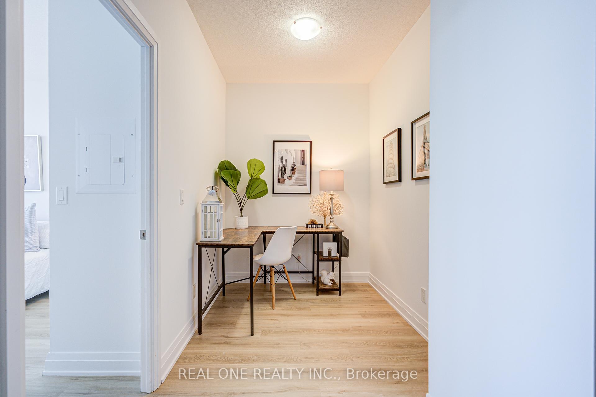 1 Bedroom Condo at 55 SPEERS, Oakville For sale