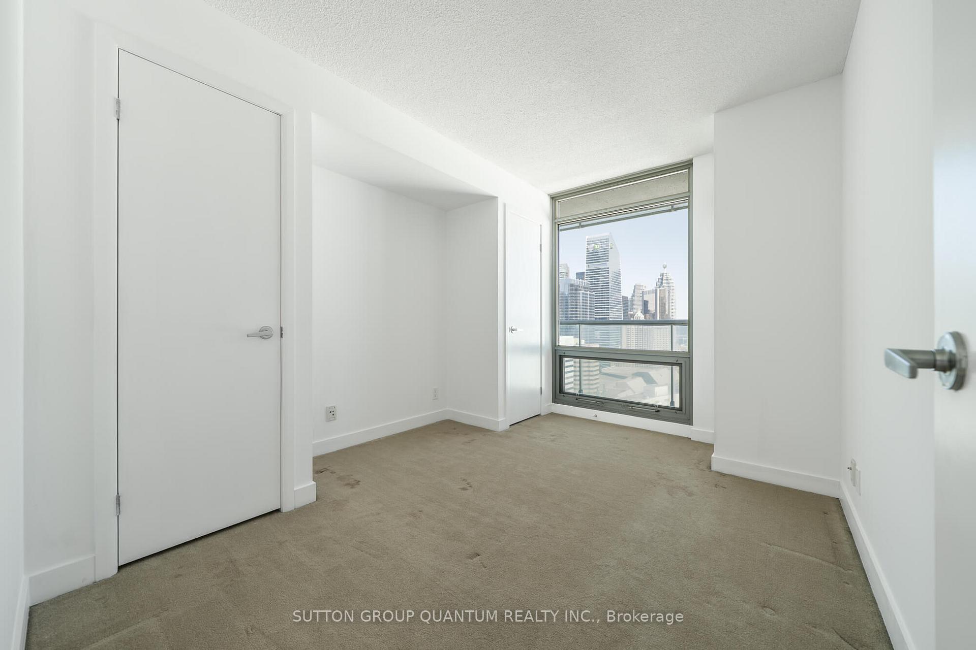 3 Bedrooms Condo at 81 Navy Wharf,  Toronto For sale