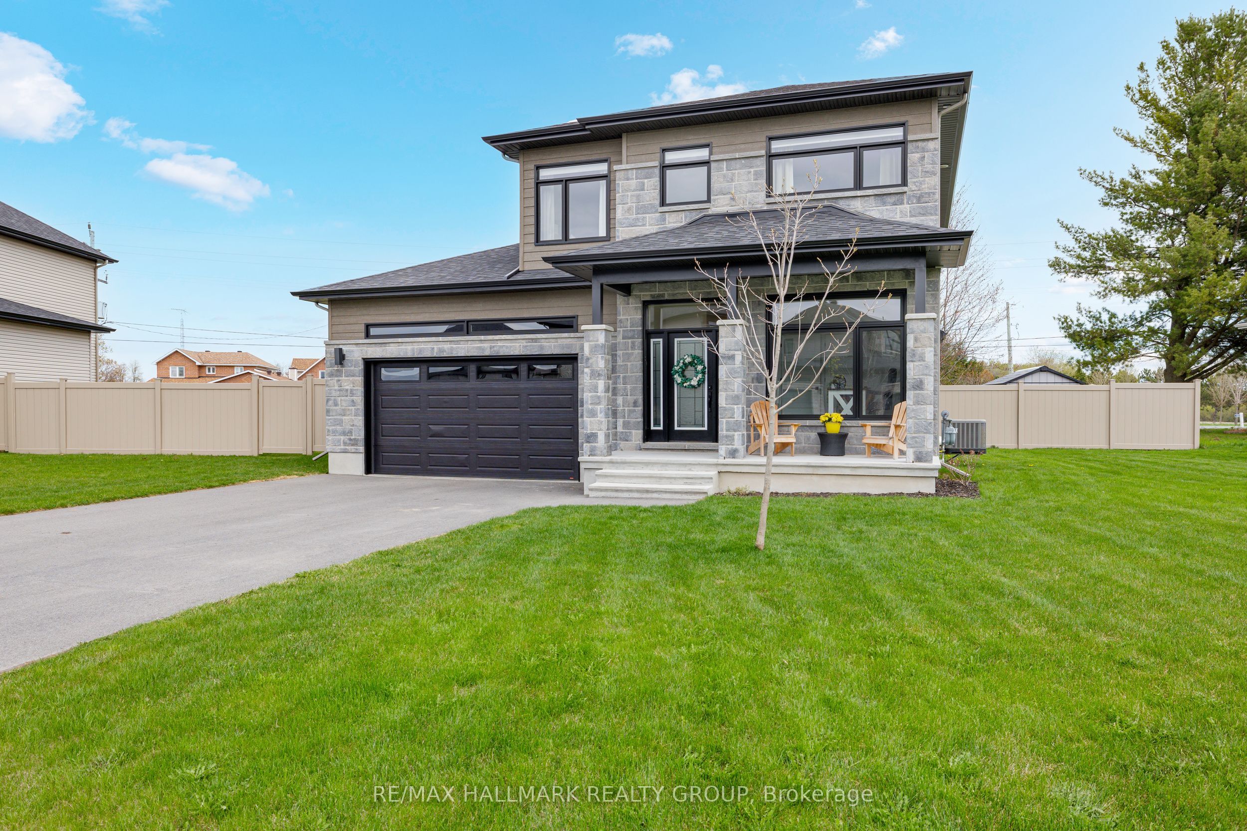 1184 Avignon Street, Russell, ON K0A 1W0