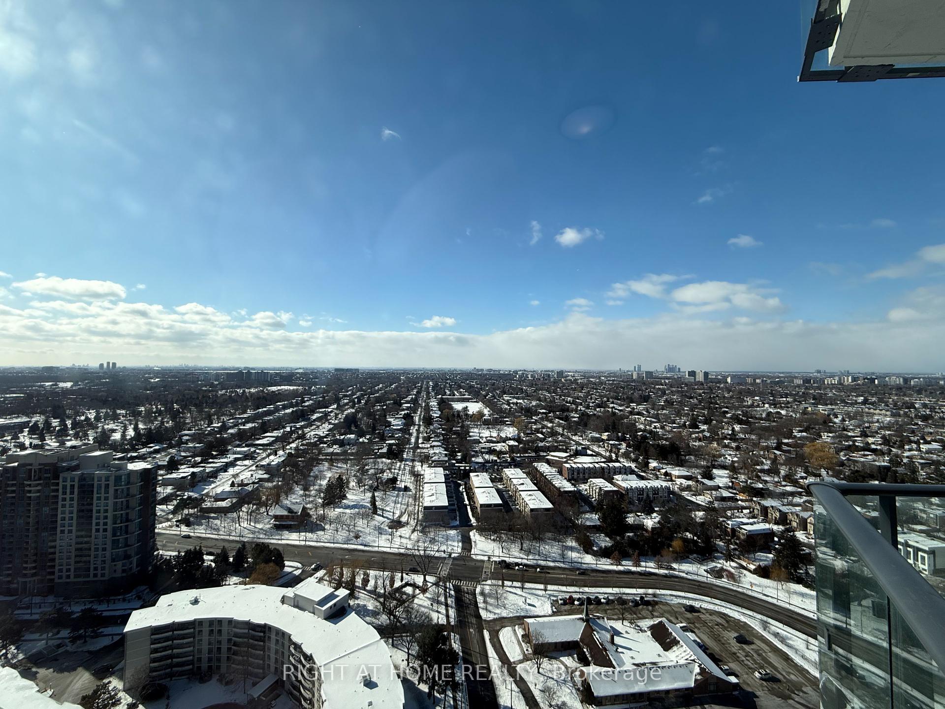 3 Bedrooms Condo at 15 Ellerslie, Toronto For sale