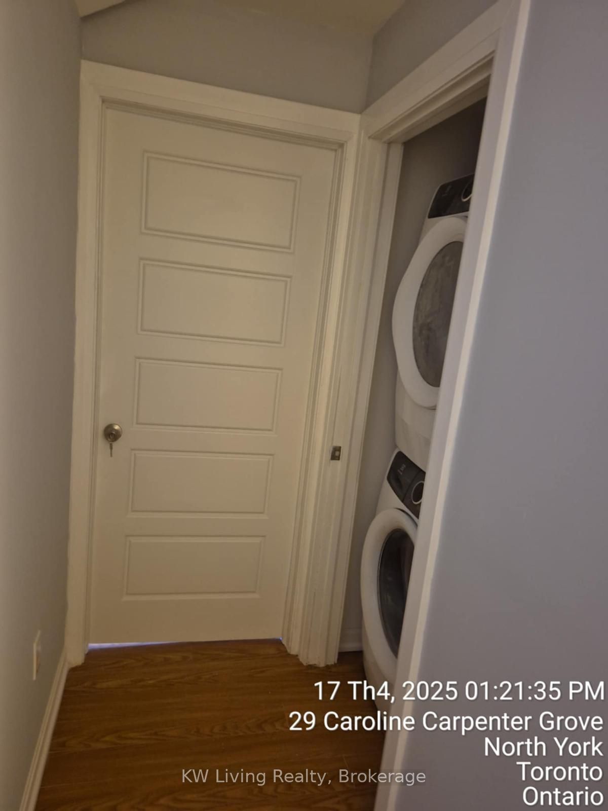 21 Caroline Carpenter Grove, Toronto, ON M3K 0B1