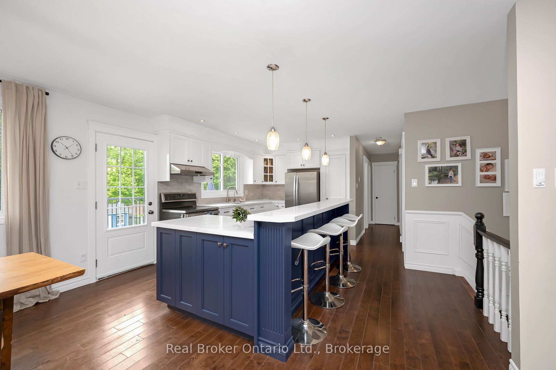 615 Sheraton Road