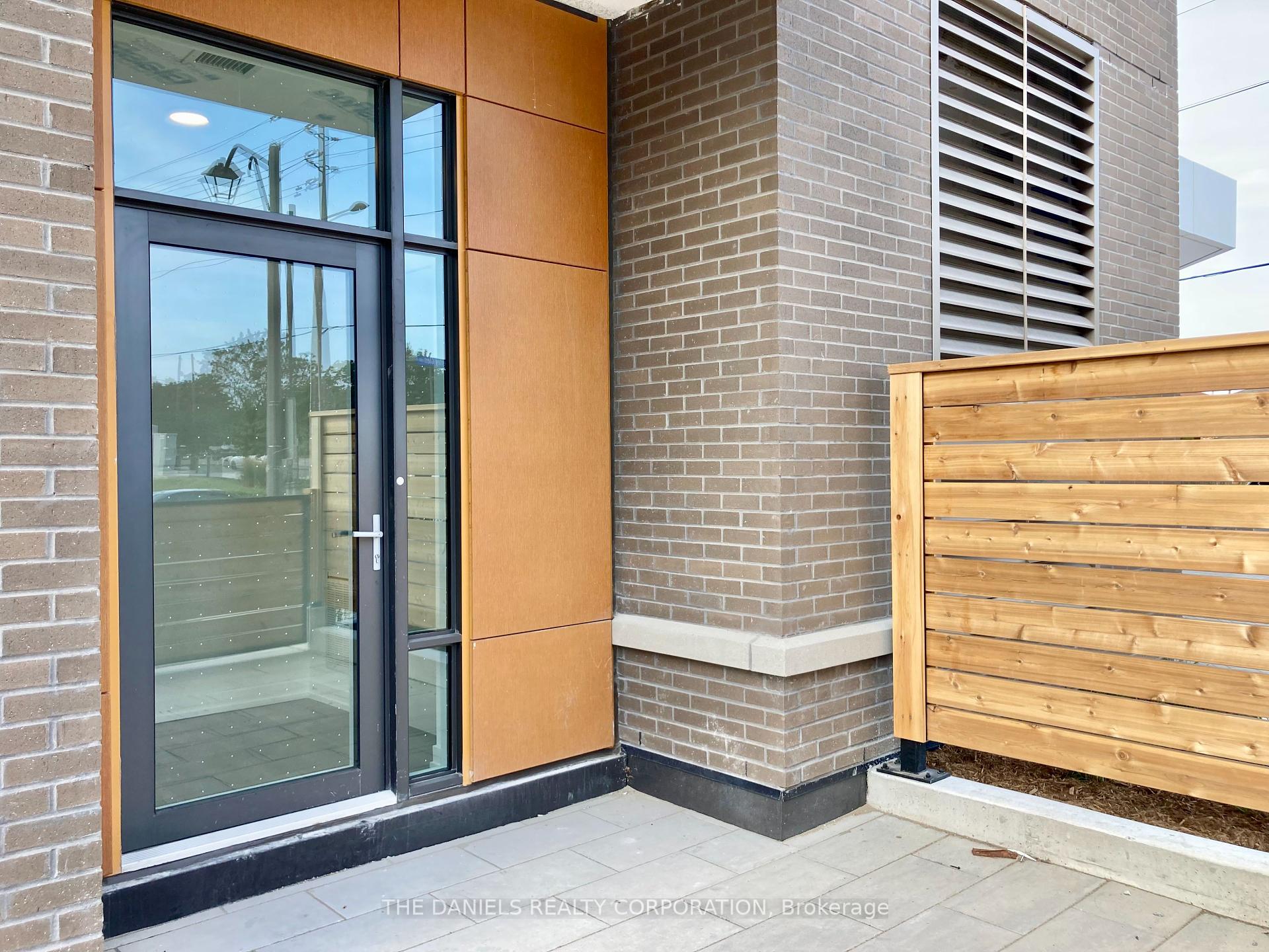 3 Bedrooms Condo at 7950 Bathurst,  Vaughan For sale