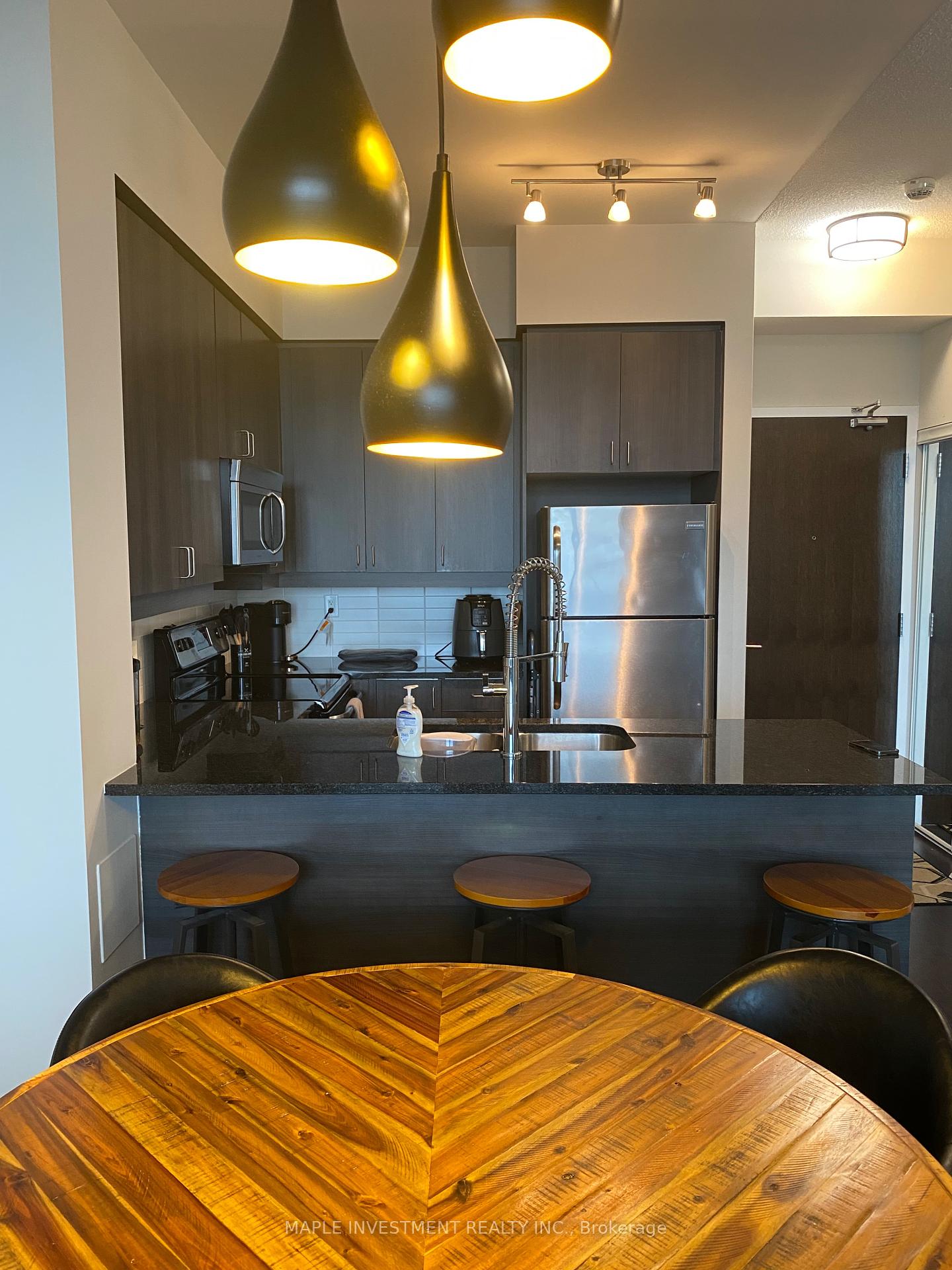 2 Bedrooms Condo at 1185 The Queensway,  Toronto For sale
