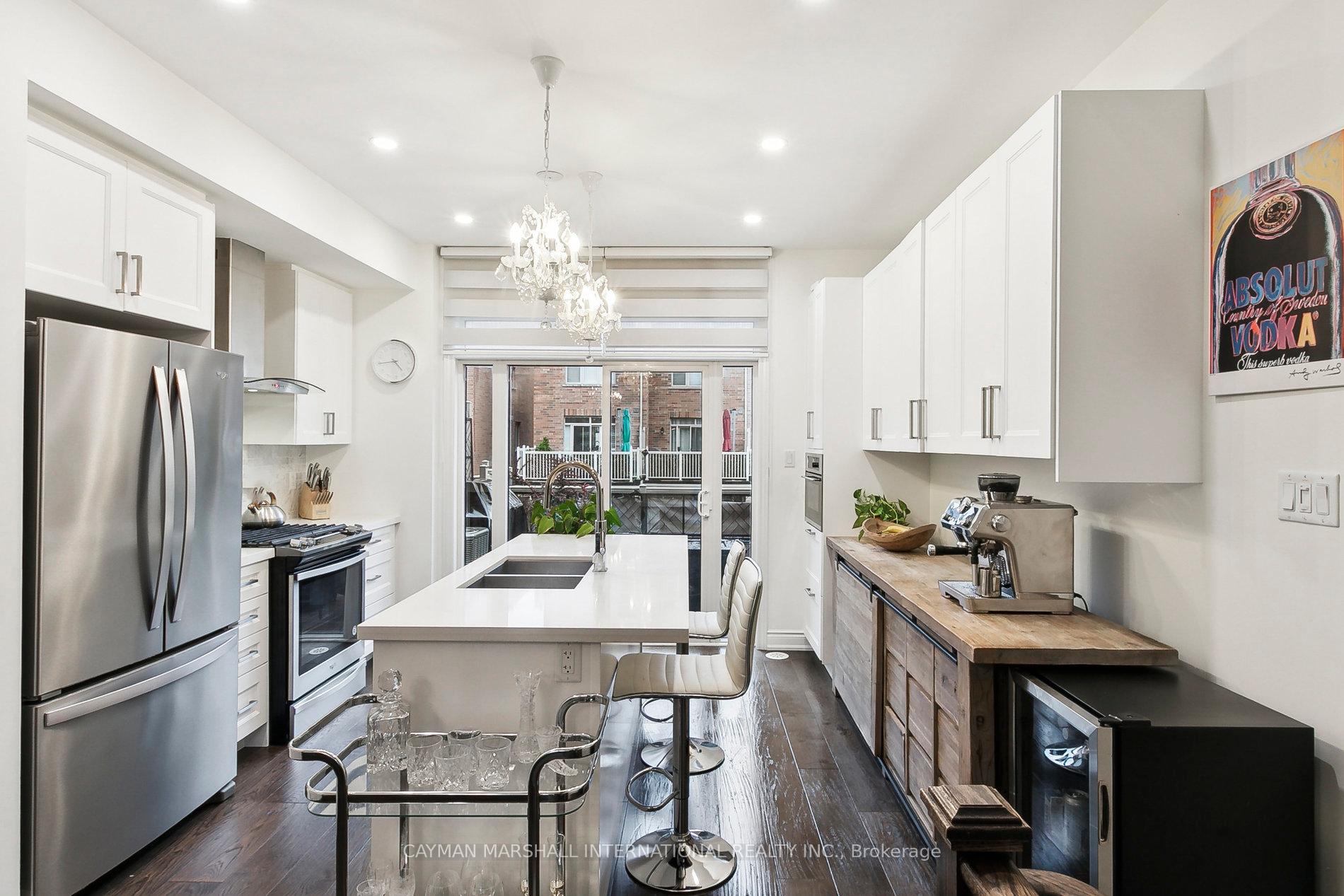 4 Bedrooms Condo at 185 Norseman, Toronto For sale