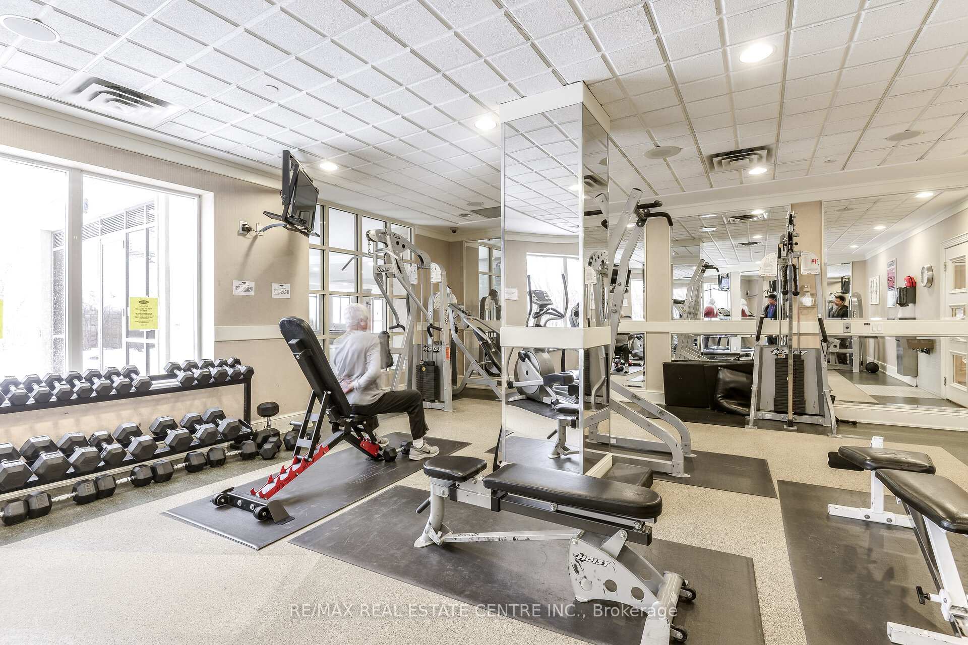 2 Bedrooms Condo at 710 Humberwood, Toronto For sale