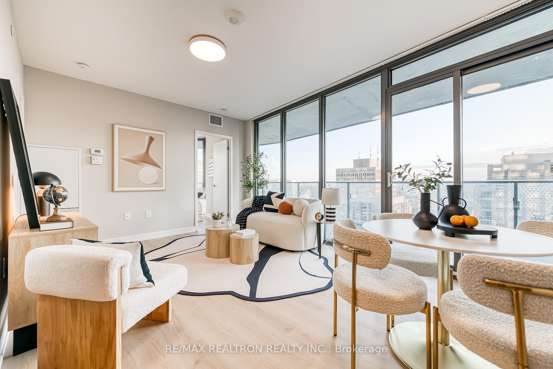 3 Bedrooms Condo at 11 Wellesley, Toronto For sale