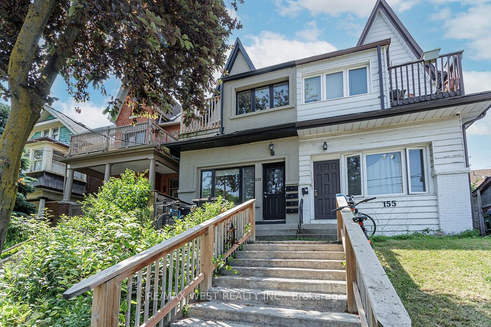 153 Humberside Ave