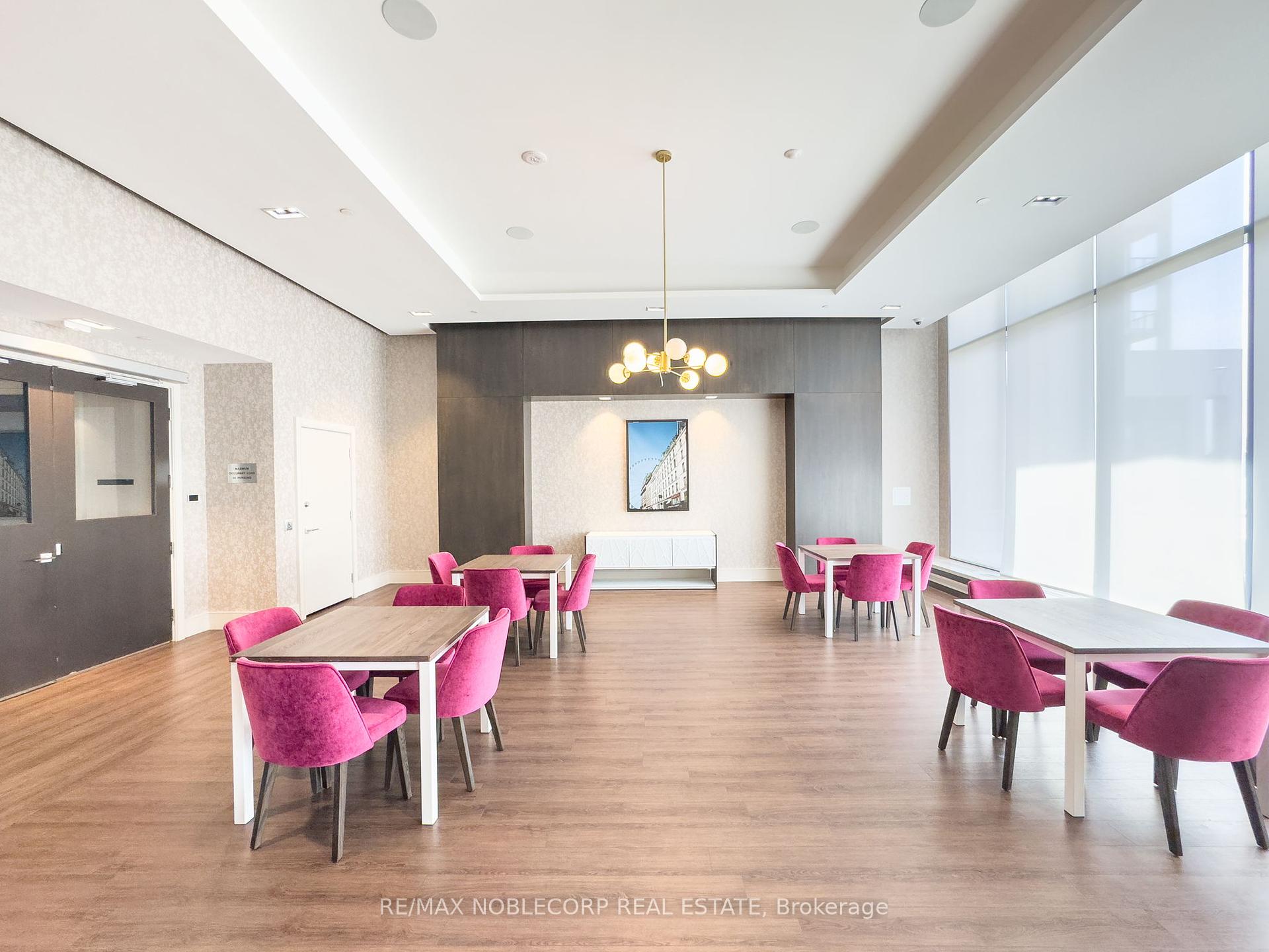 2 Bedrooms Condo at 9000 Jane, Vaughan For sale