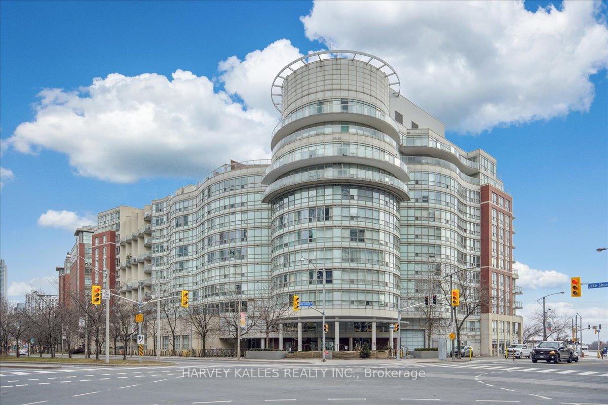 2 Bedrooms Condo at 550 Queens, Toronto For sale