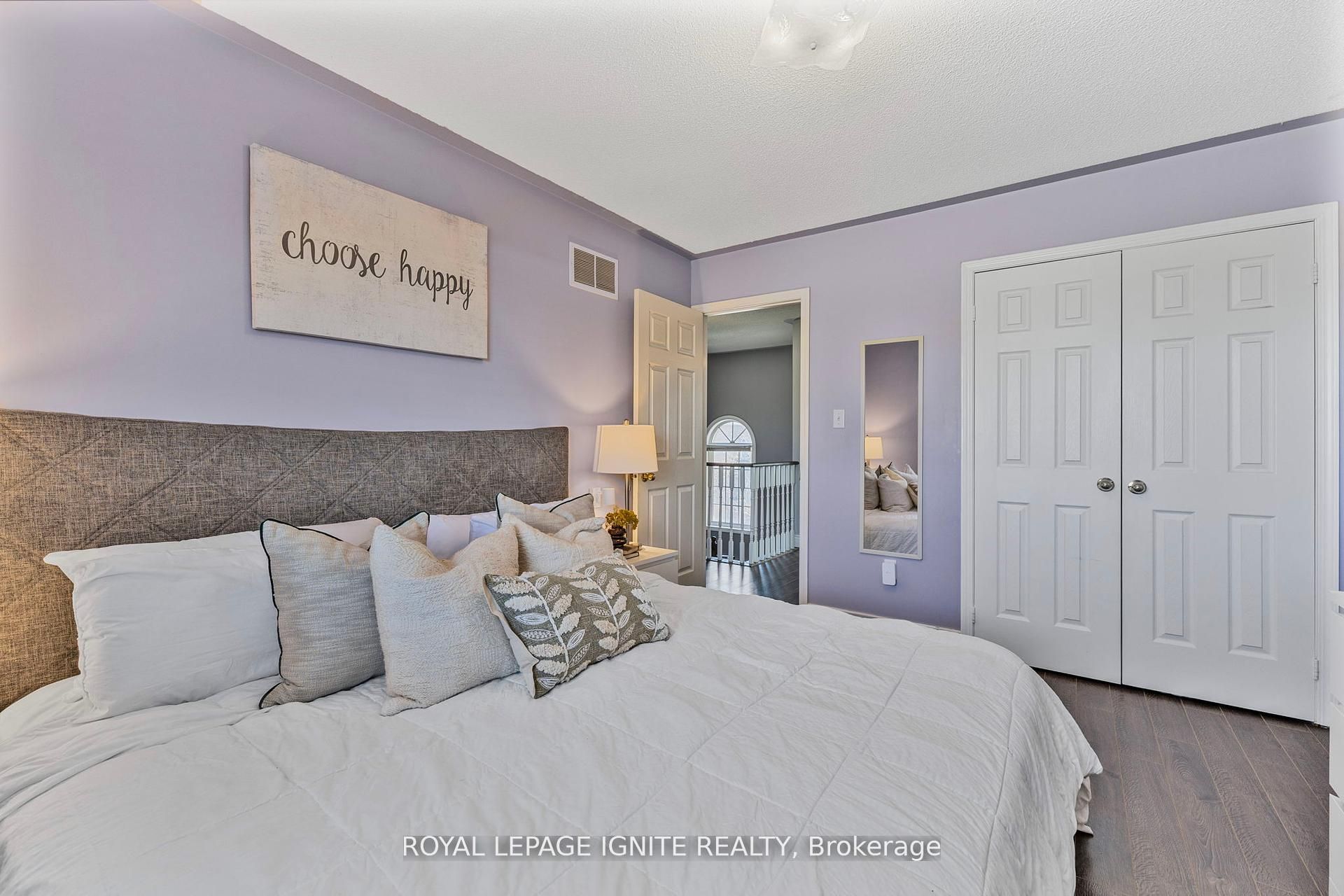 12 Eli Shackleton Court