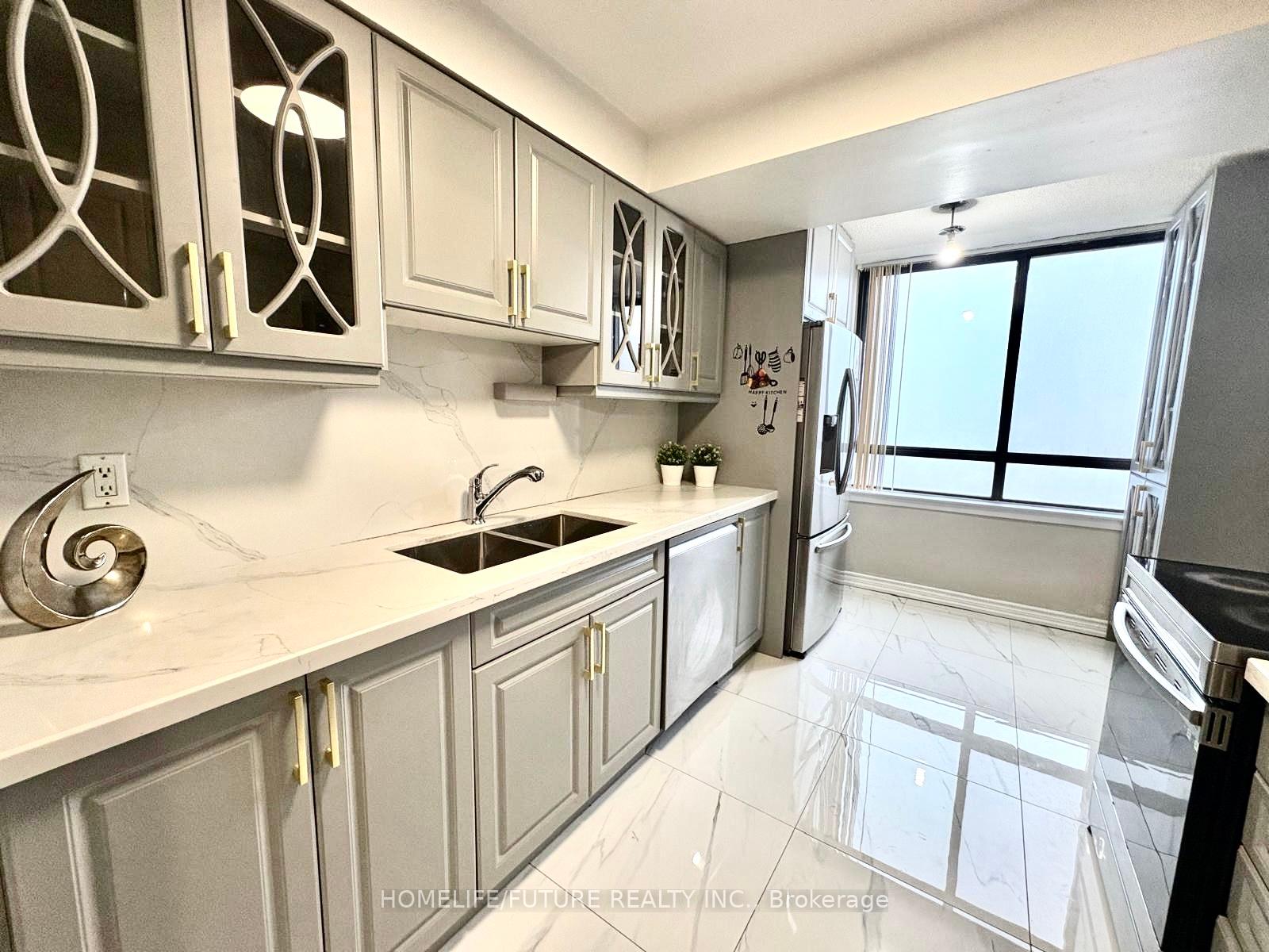 3 Bedrooms Condo at 75 Bamburgh,  Toronto For sale