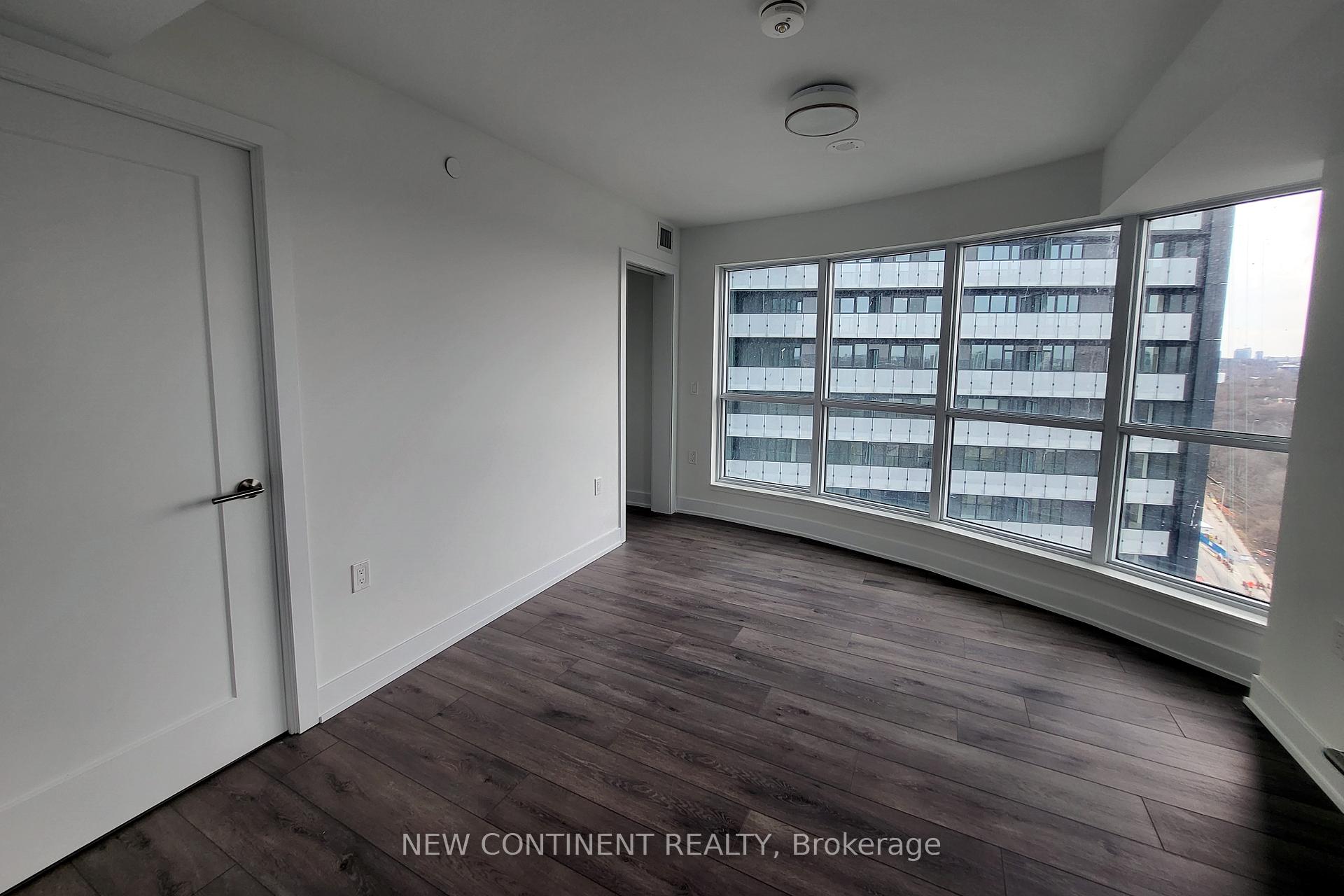 2 Bedrooms Condo at 585 Bloor, Toronto For sale