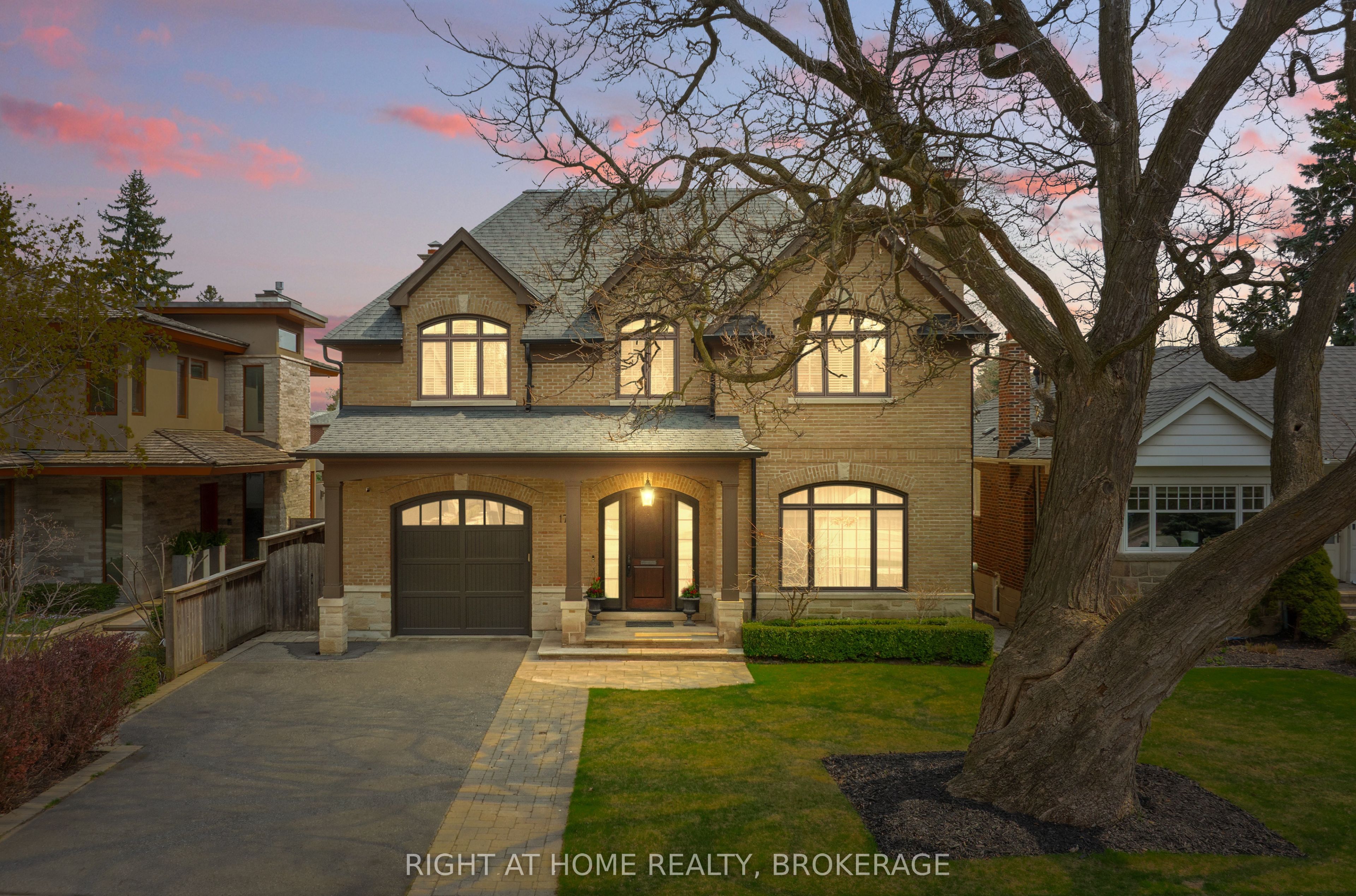 179 Yonge Boulevard, Toronto, ON M5M 3H5