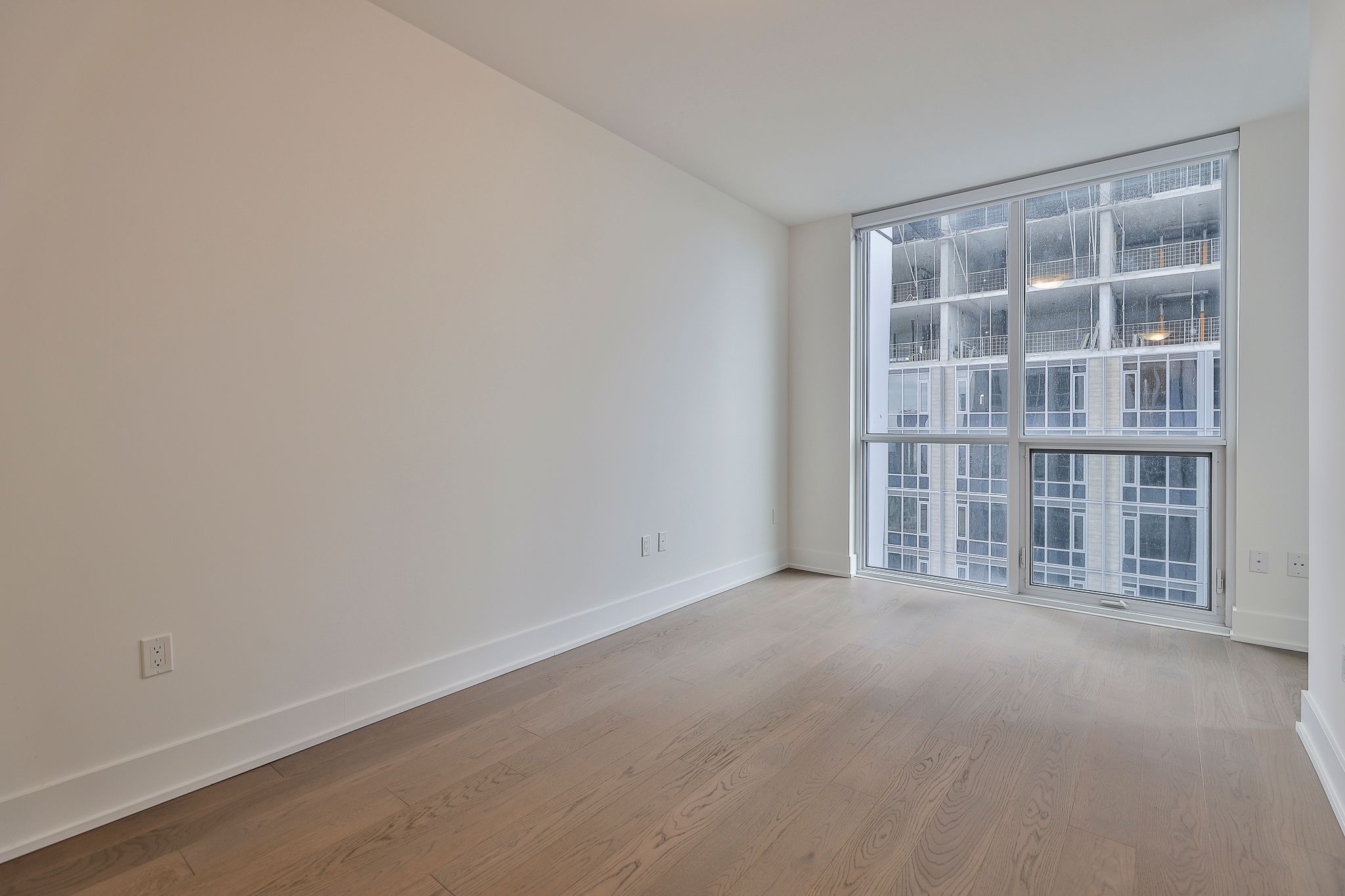 1 Yorkville Avenue 4503