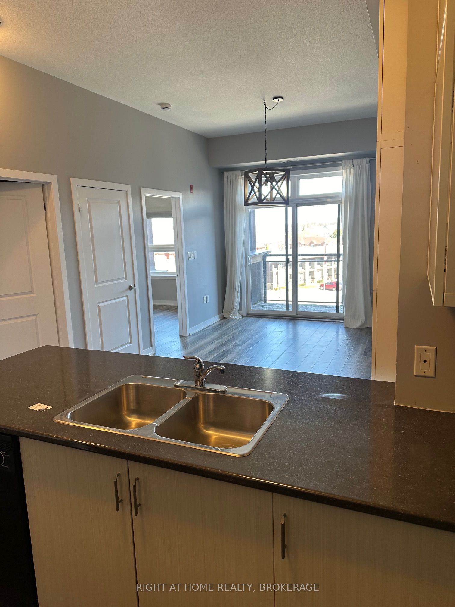 5020 Corporate Drive, #401
