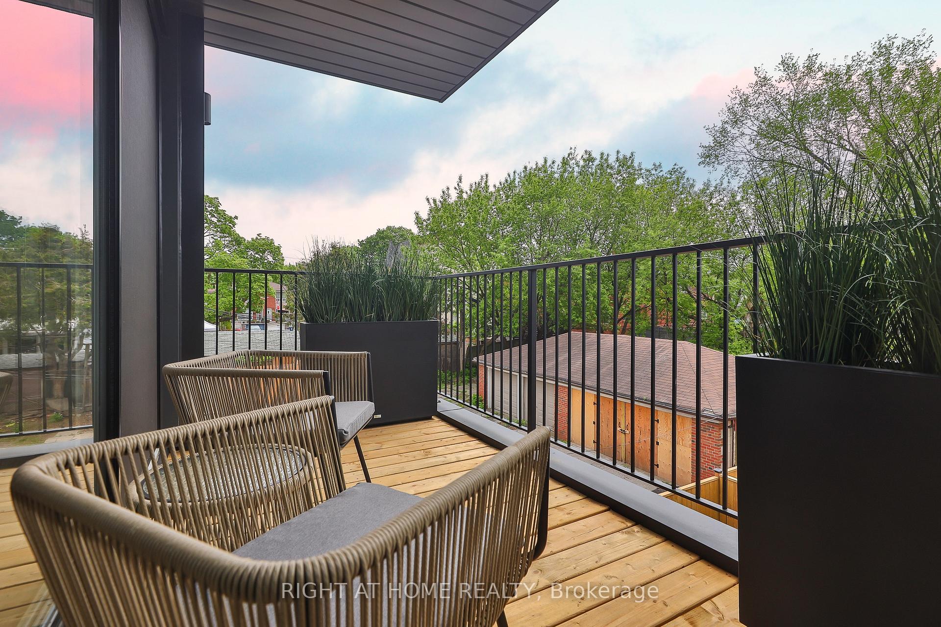 2 Bedrooms Condo at 2343 Gerrard, Toronto For sale