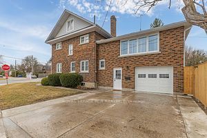 100 Harrison Avenue, Aurora, ON L4G 1E3