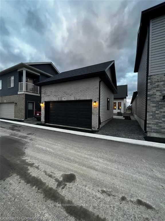 96 Riverstone Way, Belleville Thurlow Ward