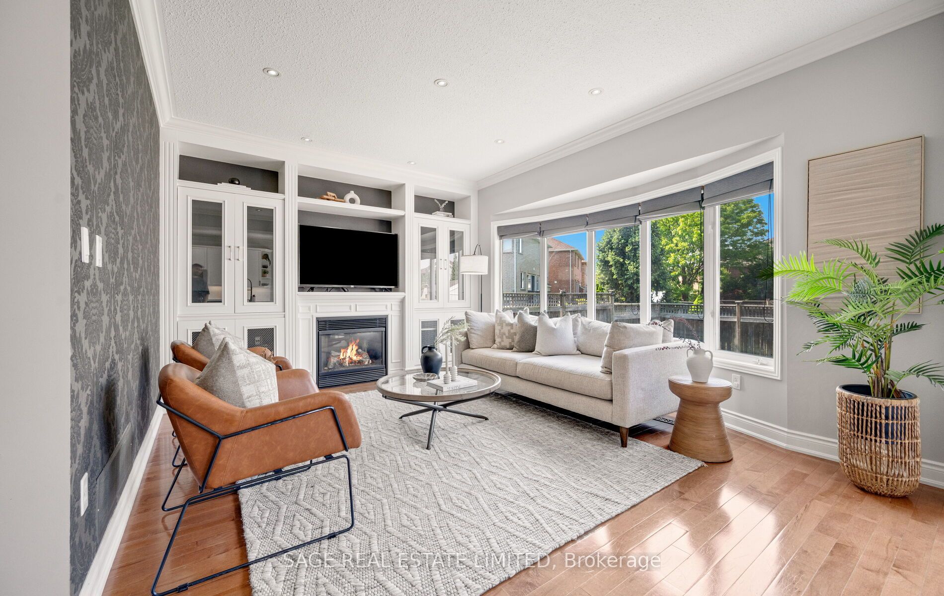3911 Rosanna Drive
