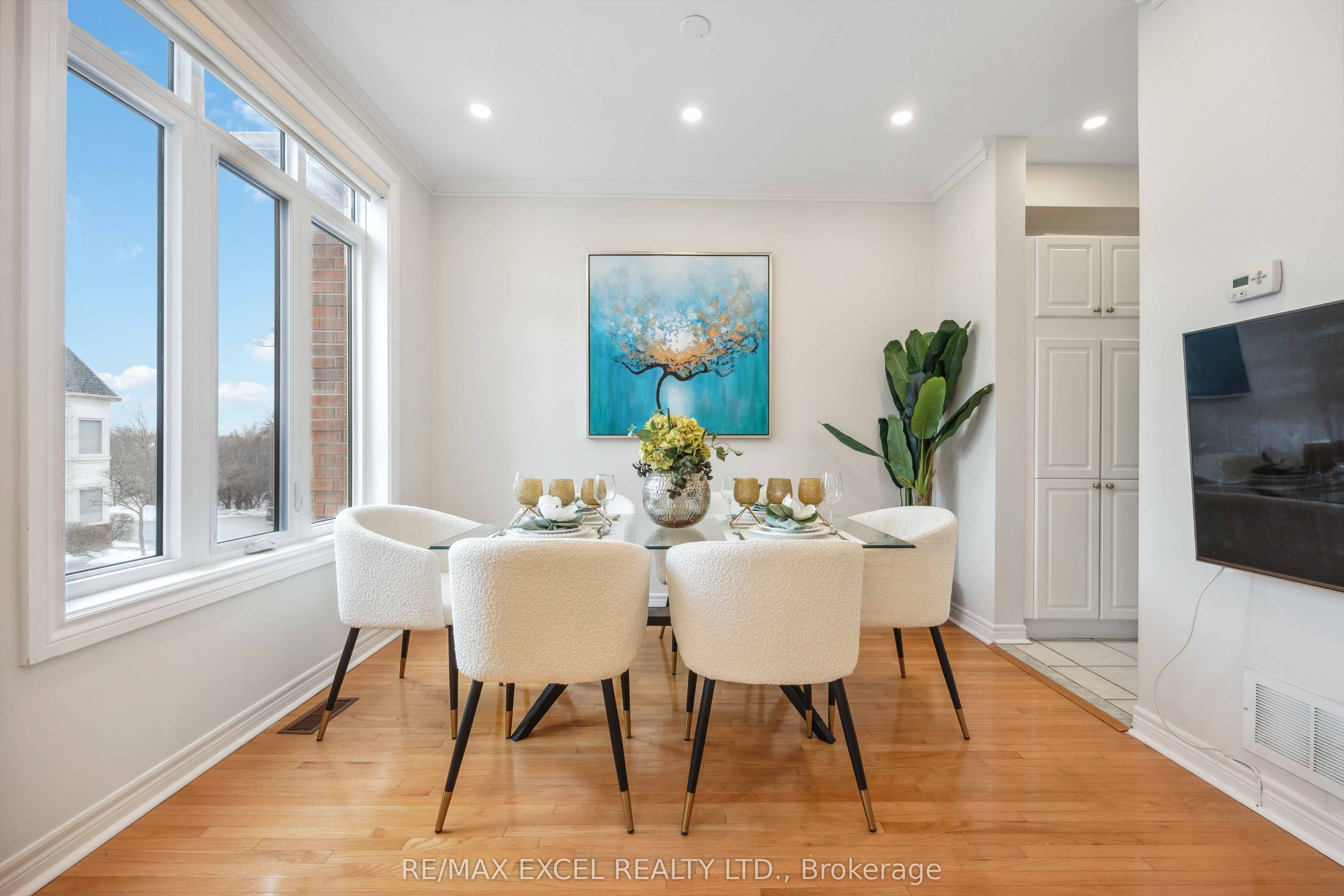 255 Shaftsbury Avenue, #66