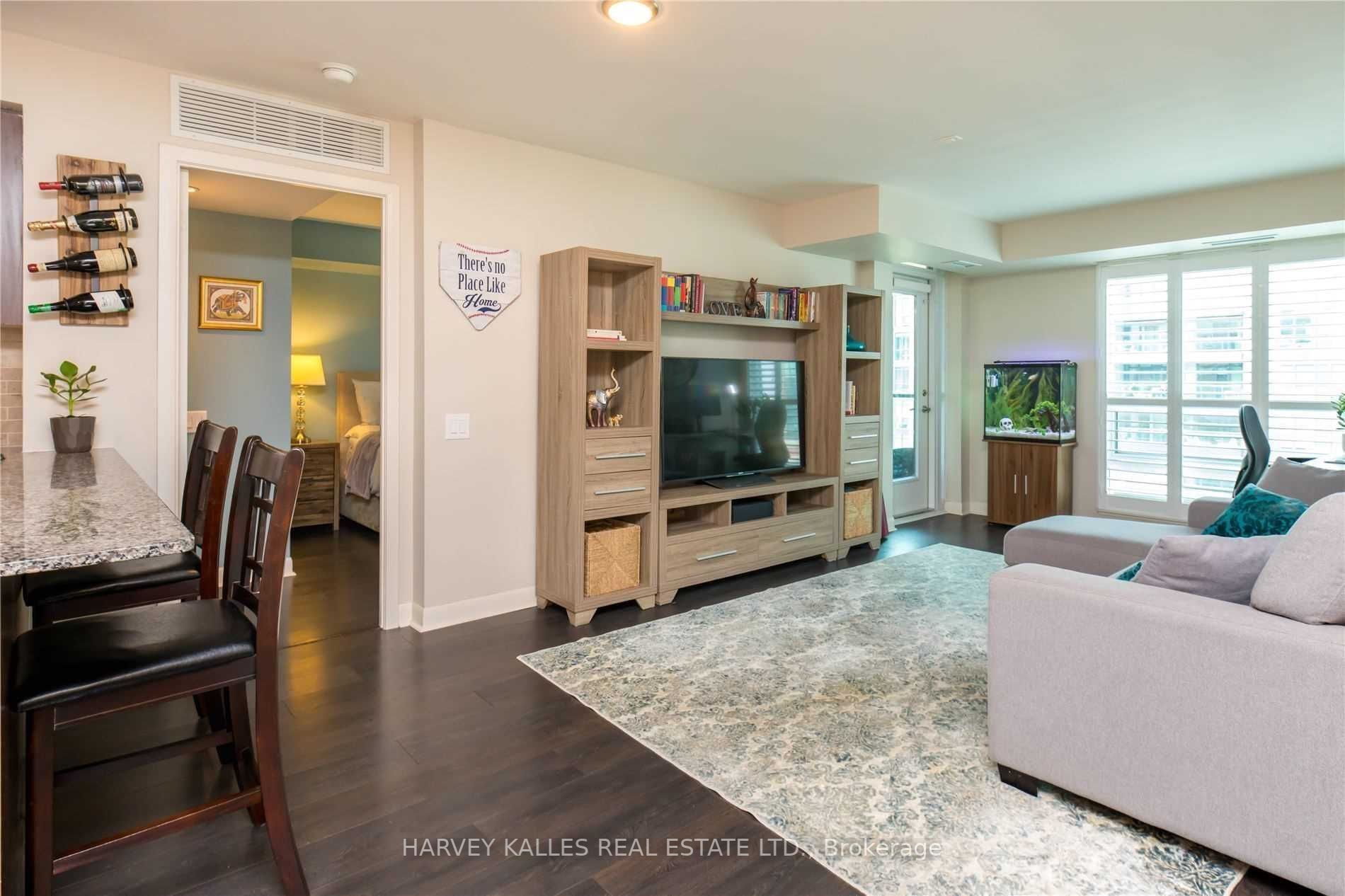 525 Wilson Avenue 812