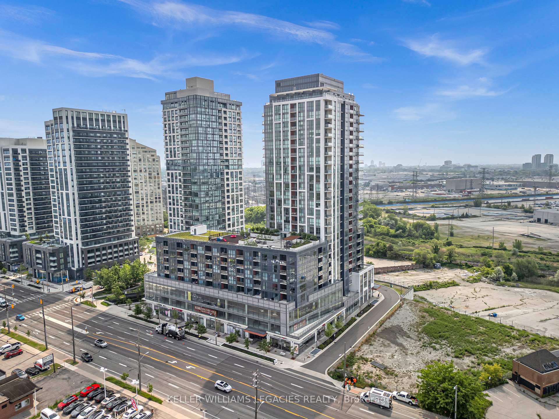 2 Bedrooms Condo at 50 Thomas Riley, Toronto For sale