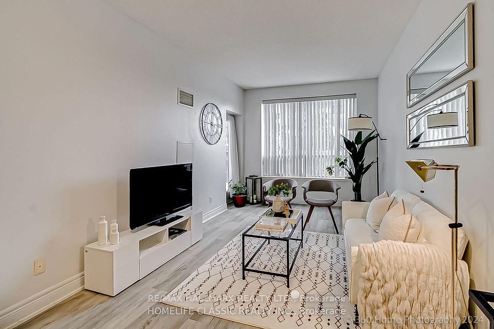 #112 - 62 Suncrest Boulevard, Markham, ON L3T 7Y6