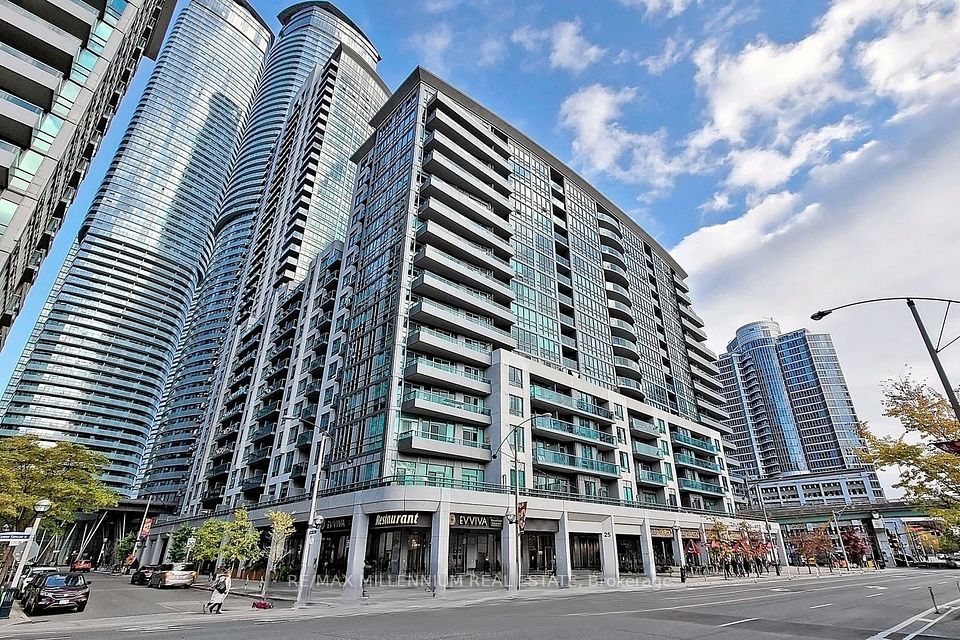 25 Lower Simcoe