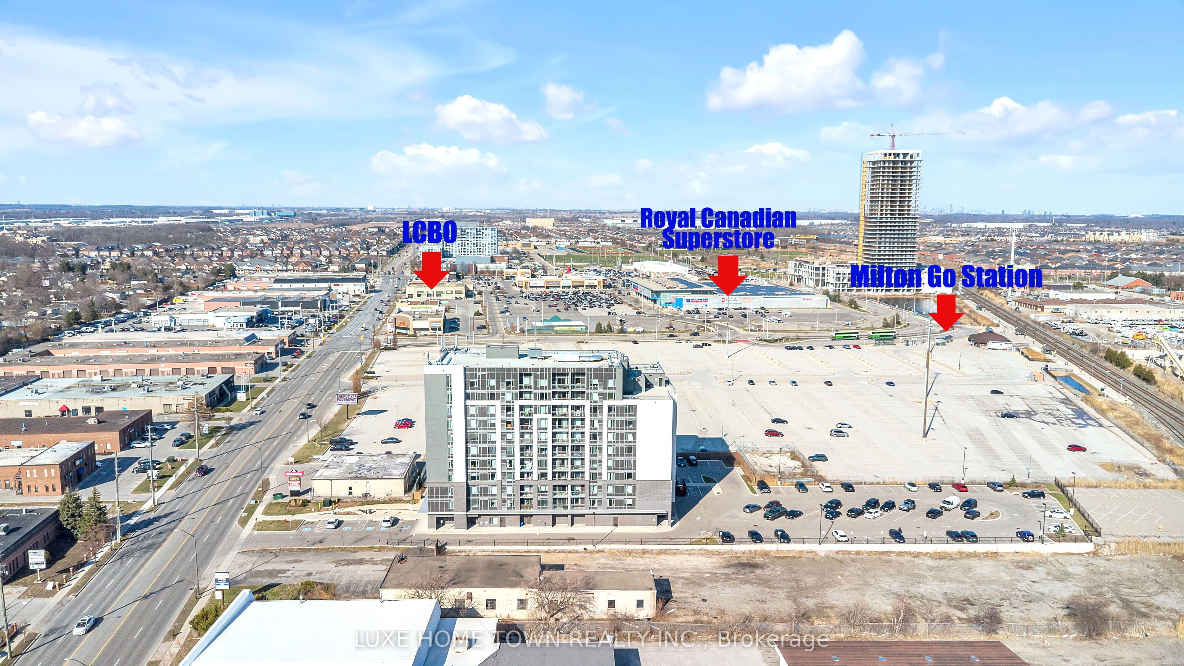 716 Main Street E, #801