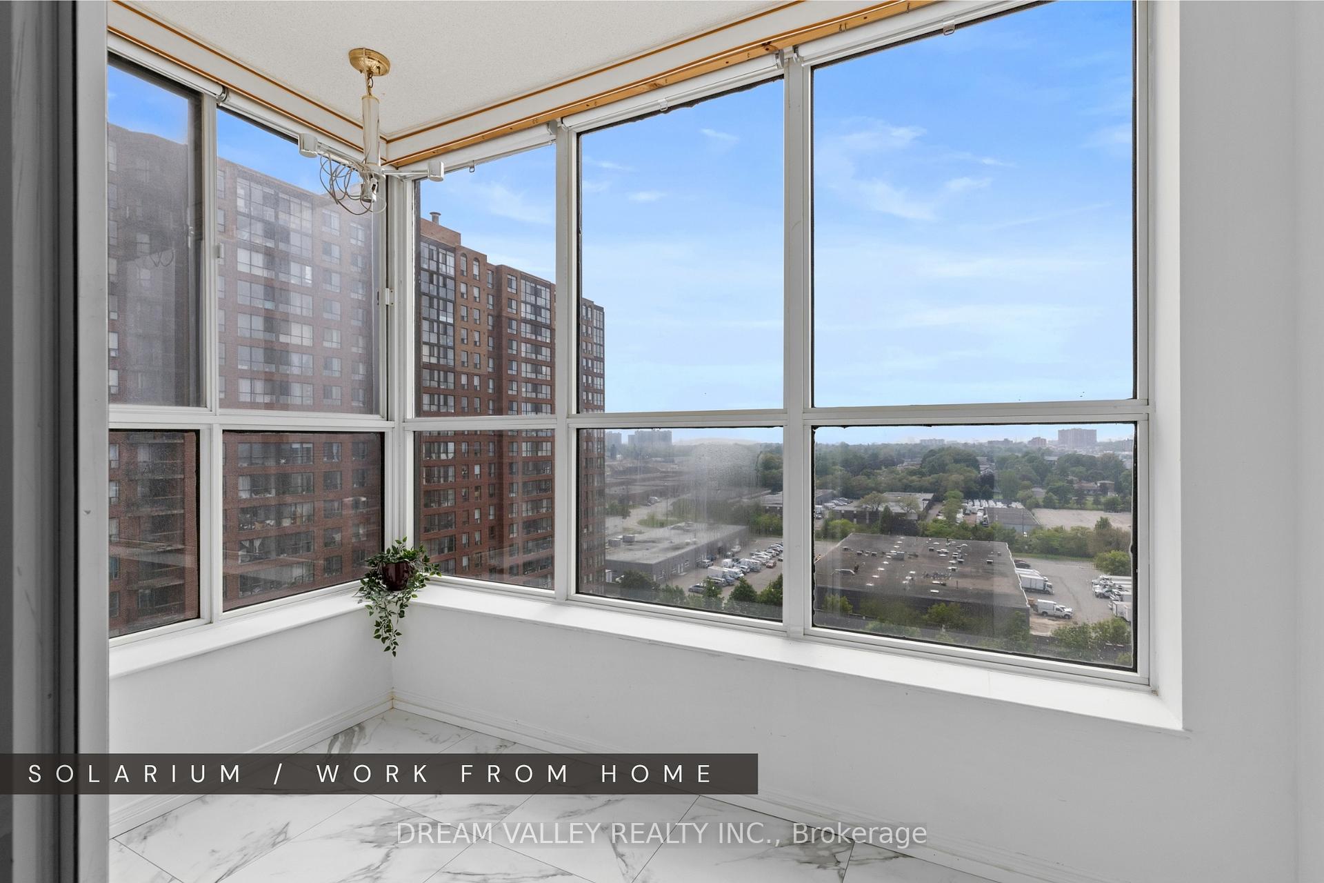 3 Bedrooms Condo at 330 Mccowan, Toronto For sale