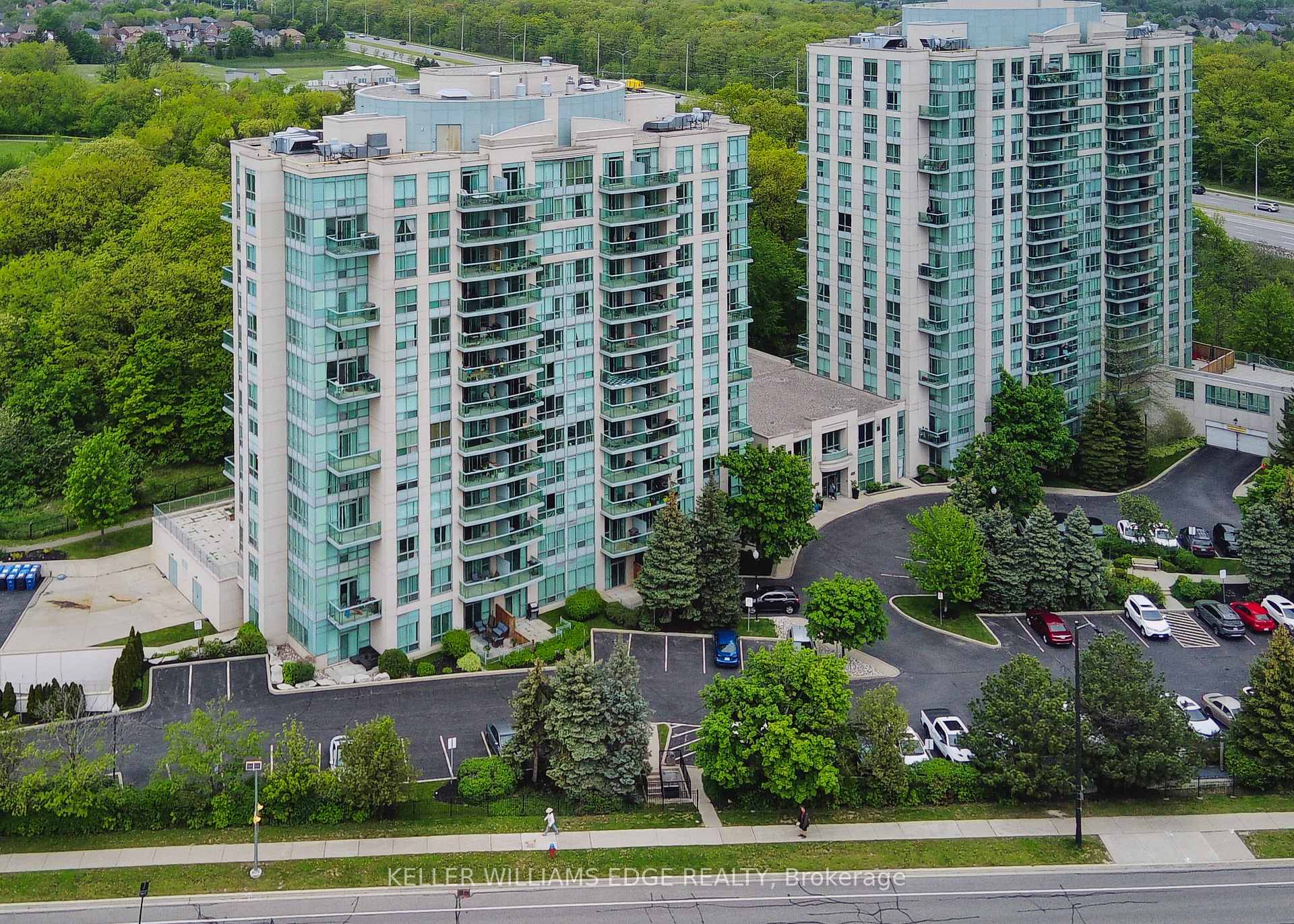 1 Bedroom Condo at 2585 Erin Centre,  Mississauga For sale