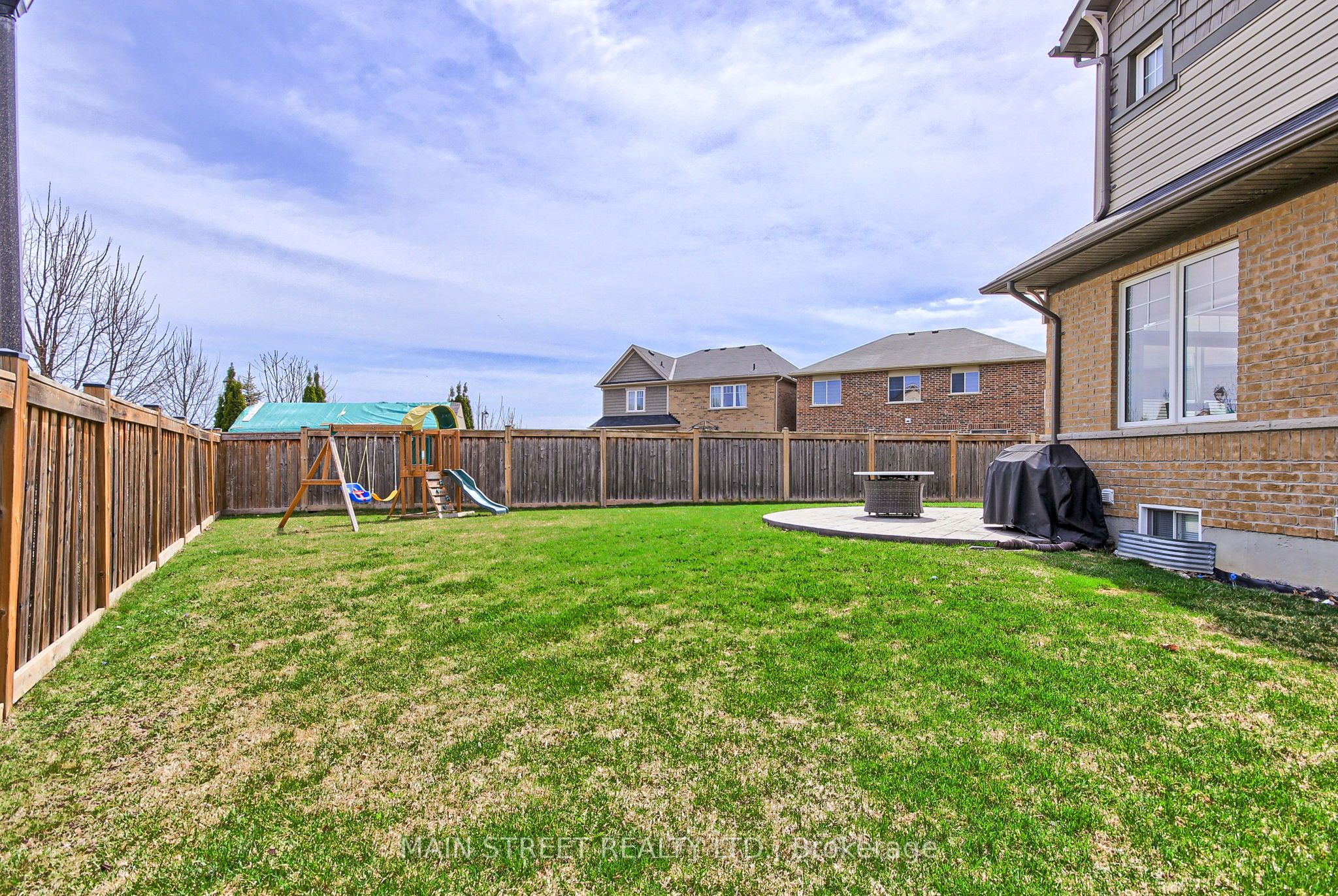 161 Blackwell Crescent